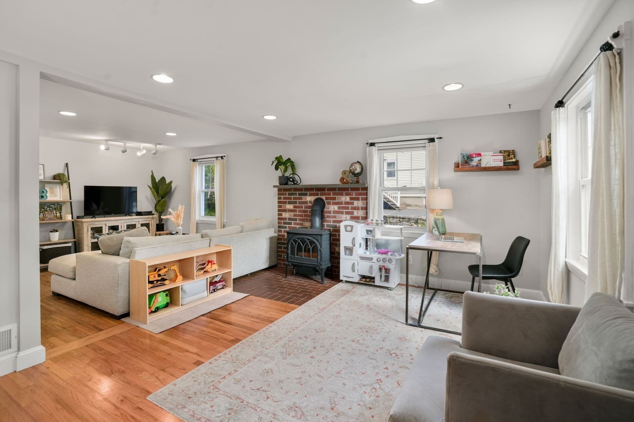 Single Family Residence at 112 Myrtle Street, Ashland MA 01721, Ashland, photo 3 of 19