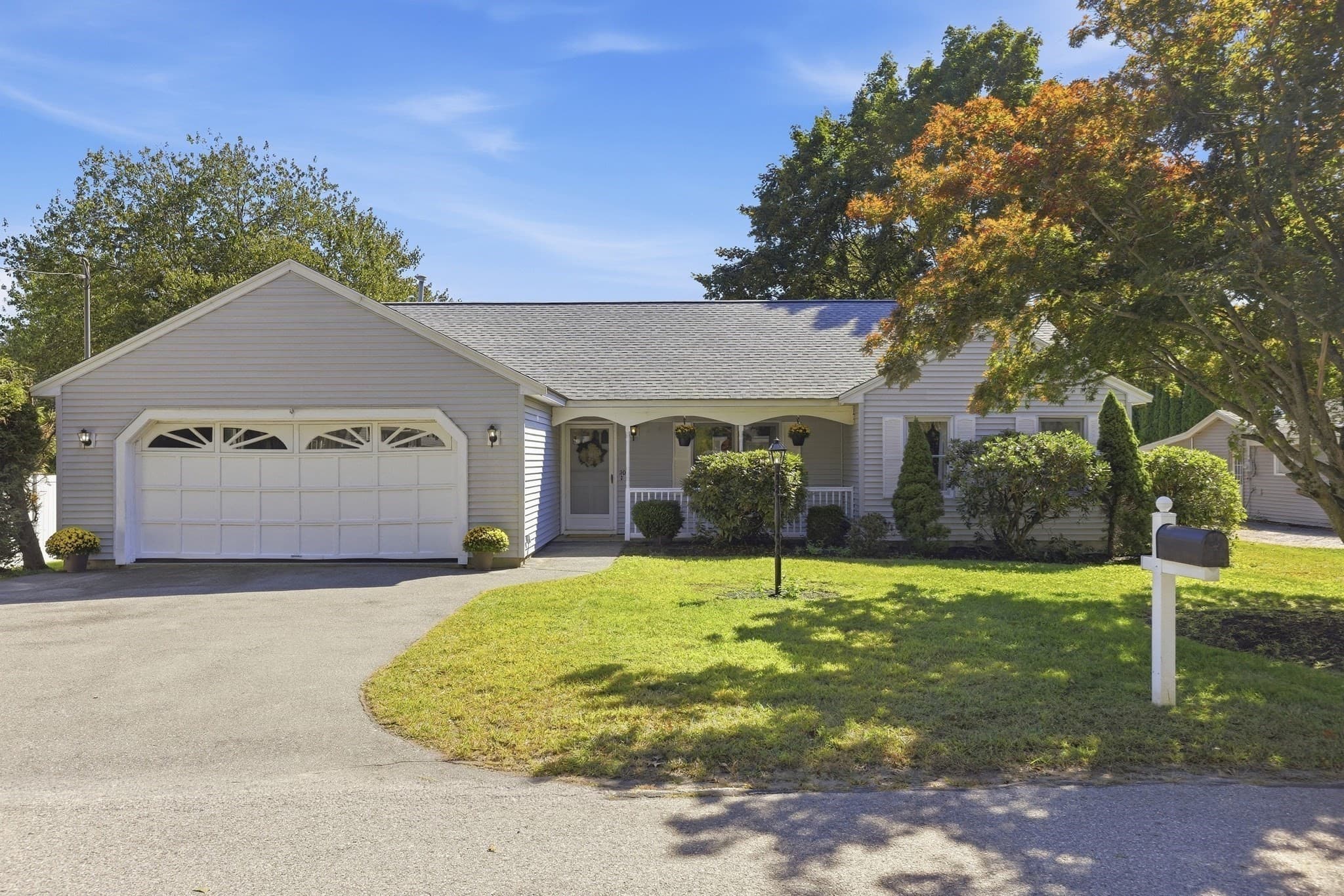 20 Elm St, Dracut MA 01826