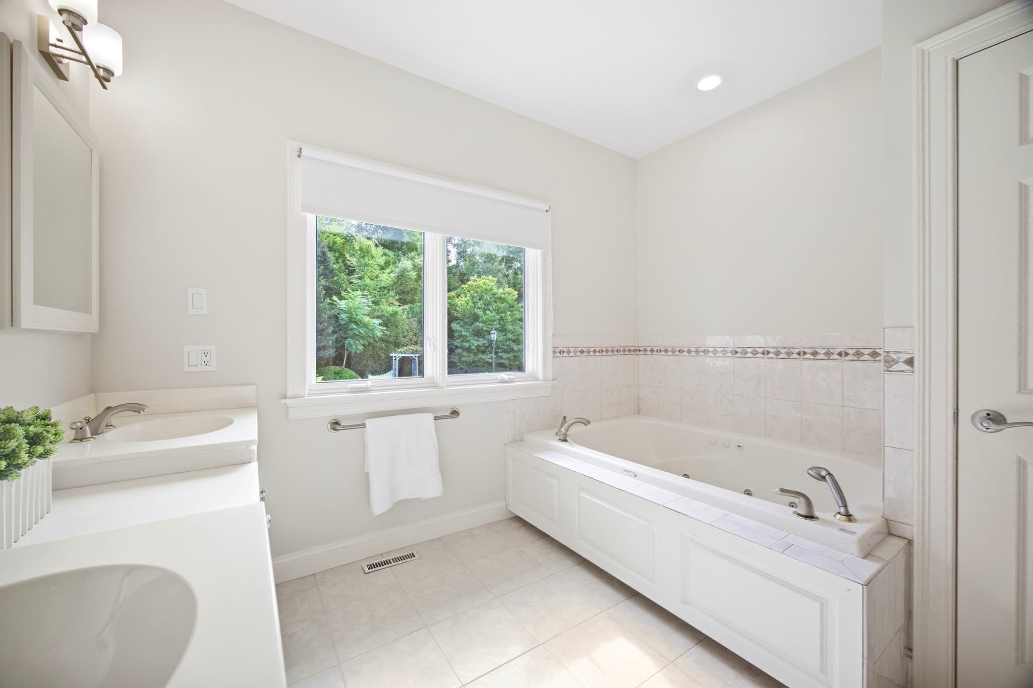 Single Family Residence at 38 Deer Run Ter, East Longmeadow MA 01028, East Longmeadow, photo 24 of 42
