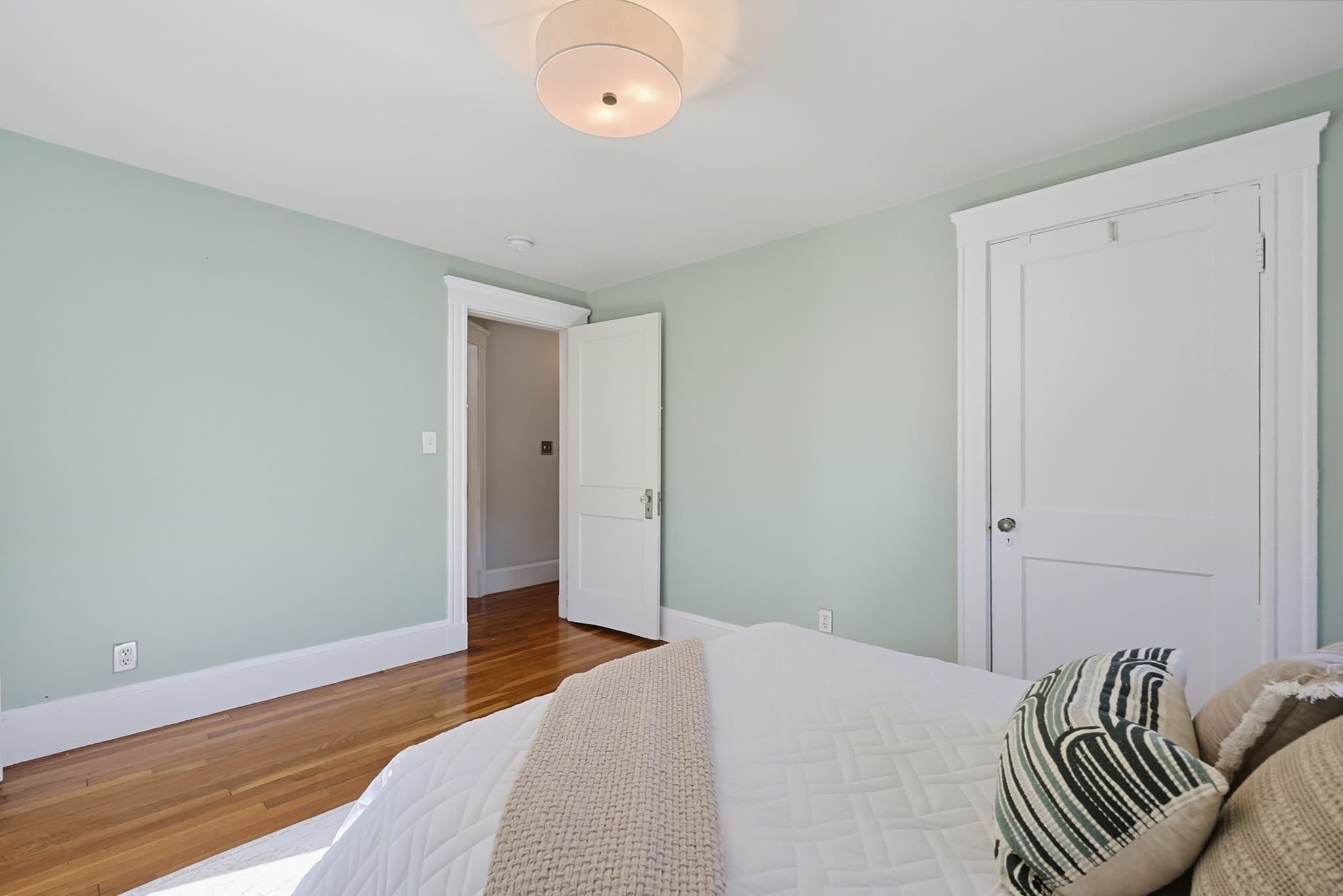 Single Family Residence at 49 Katherine Rd, Stoneham MA 02180, Stoneham, photo 24 of 41