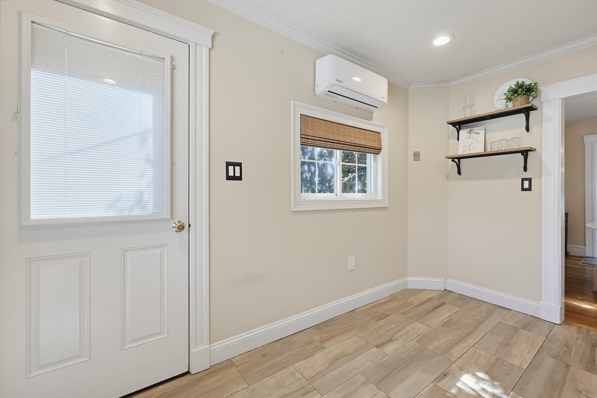 Single Family Residence at 49 Katherine Rd, Stoneham MA 02180, Stoneham, photo 8 of 41