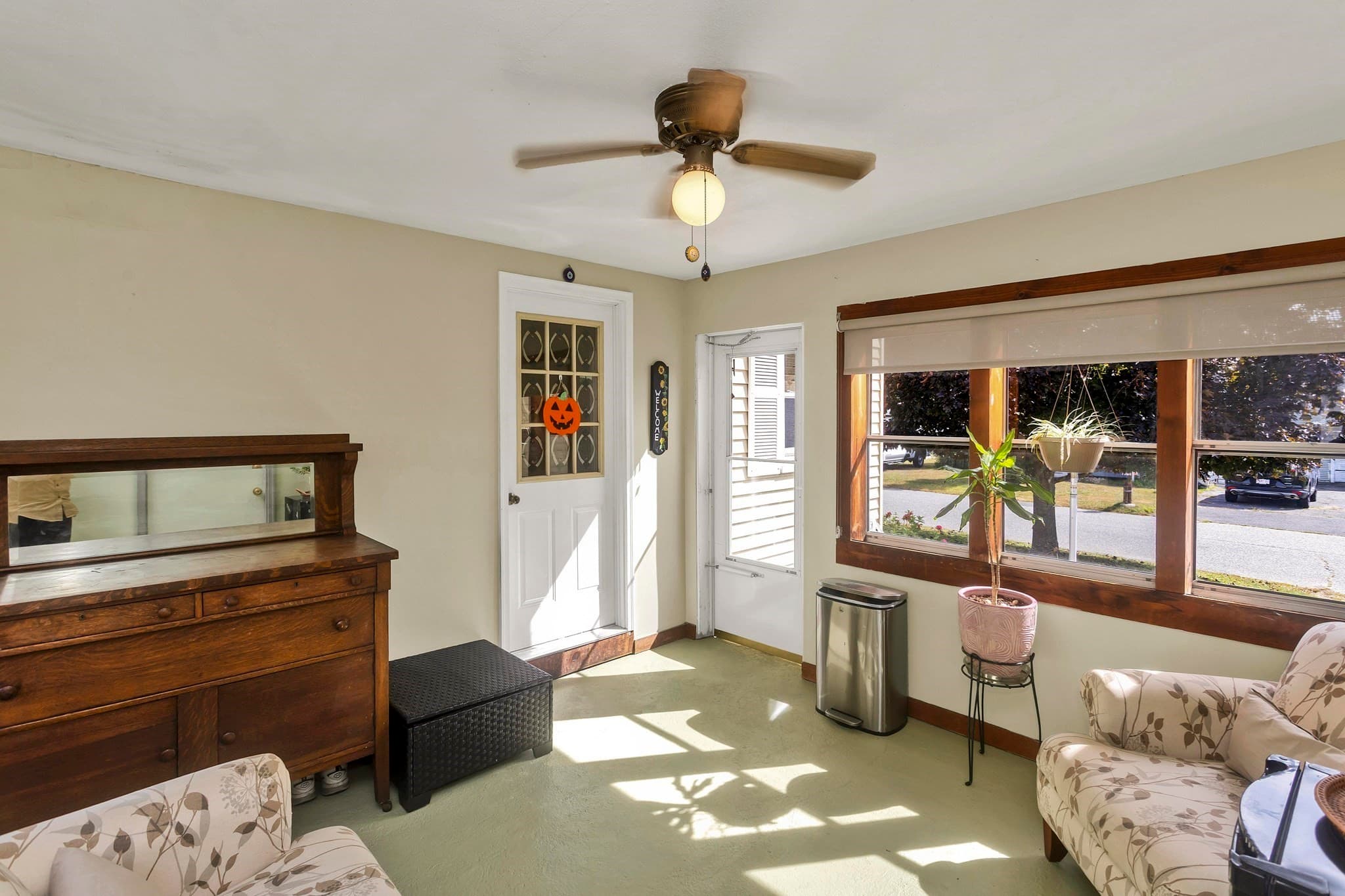 Single Family Residence at 26 Beaudry Ave, Chicopee MA 01020, Chicopee, photo 6 of 39