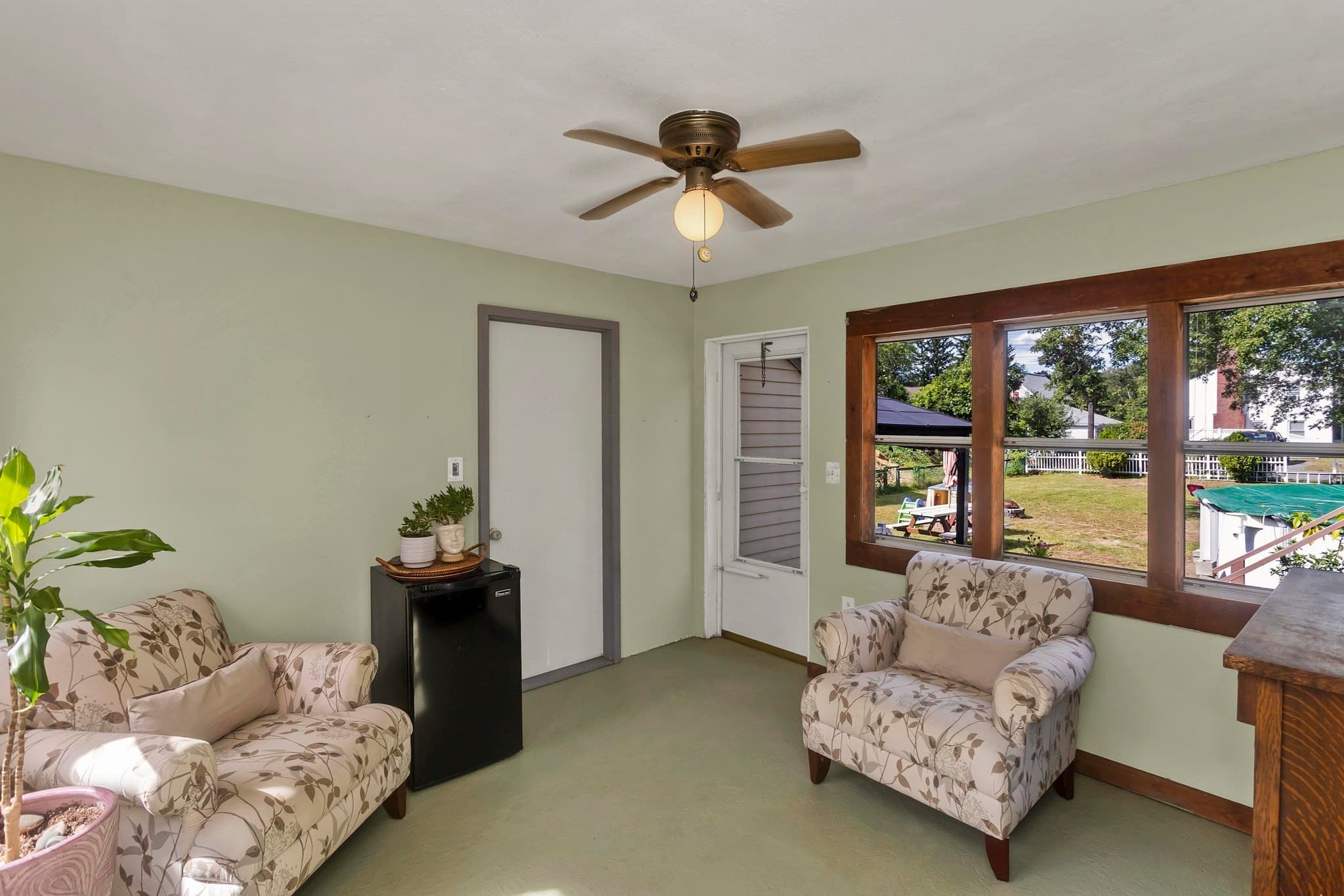 Single Family Residence at 26 Beaudry Ave, Chicopee MA 01020, Chicopee, photo 7 of 39