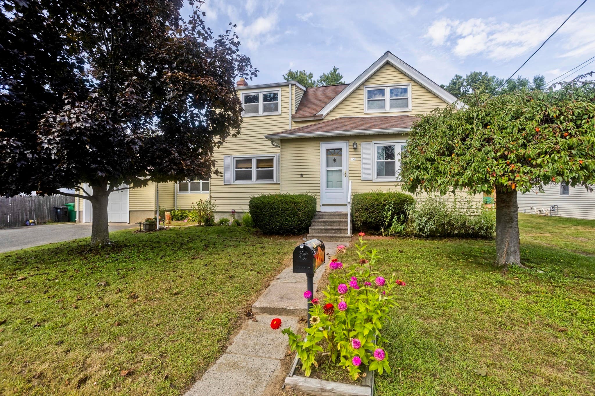 26 Beaudry Ave, Chicopee MA 01020