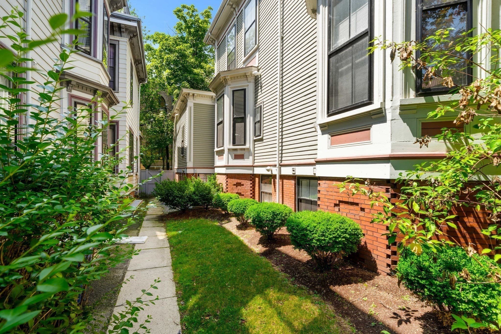 Condominium at 400 Broadway # 7, Somerville MA 02145, Somerville, photo 21 of 24