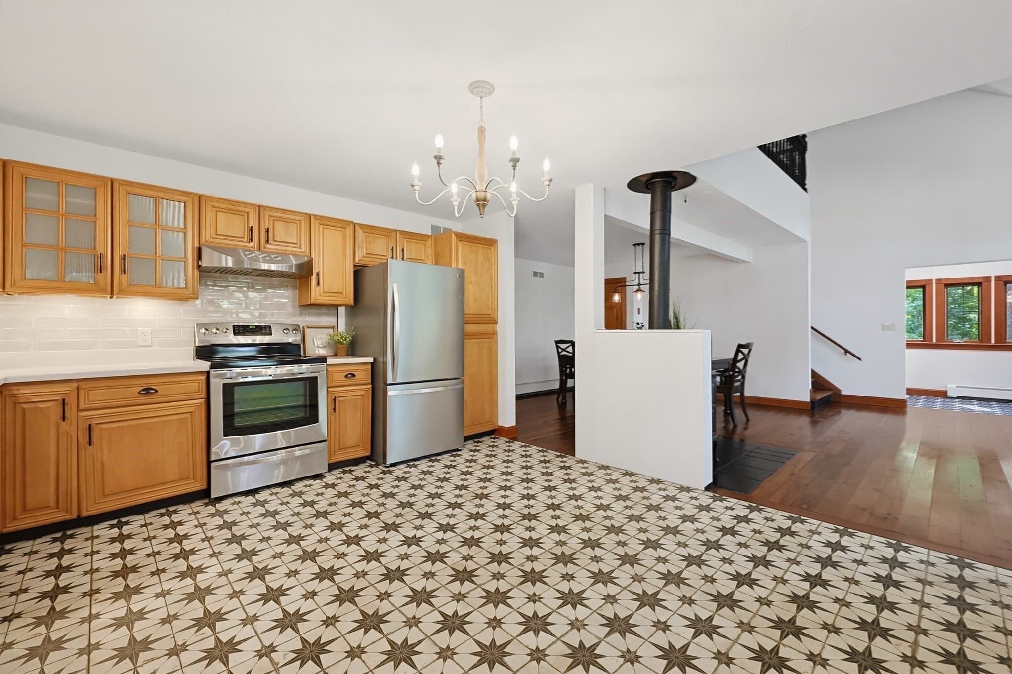 Single Family Residence at 510 Mendon St, Uxbridge MA 01569, Uxbridge, photo 13 of 42
