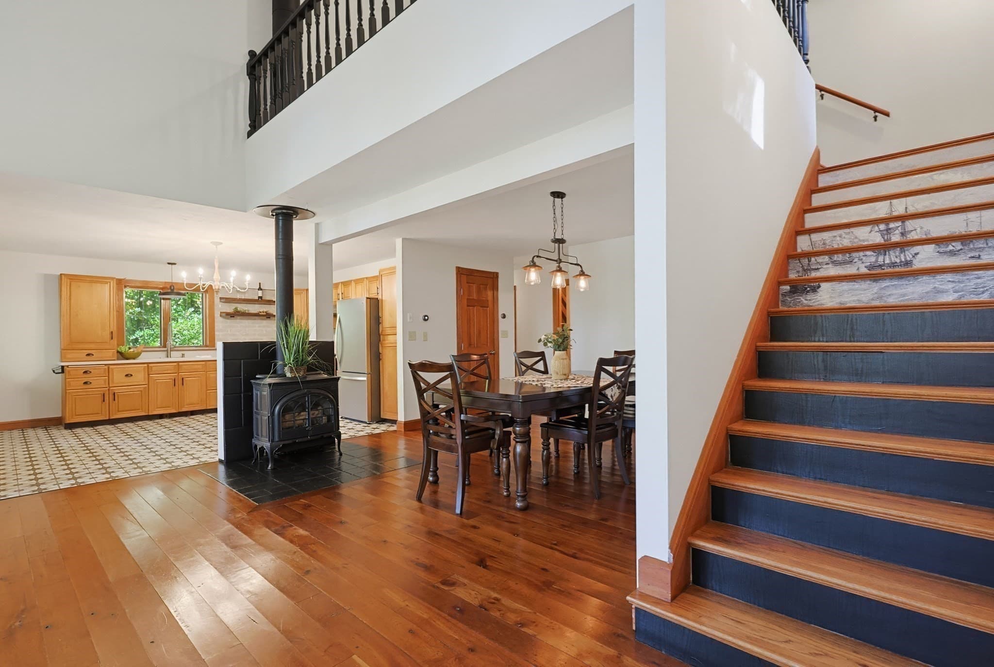 Single Family Residence at 510 Mendon St, Uxbridge MA 01569, Uxbridge, photo 7 of 42