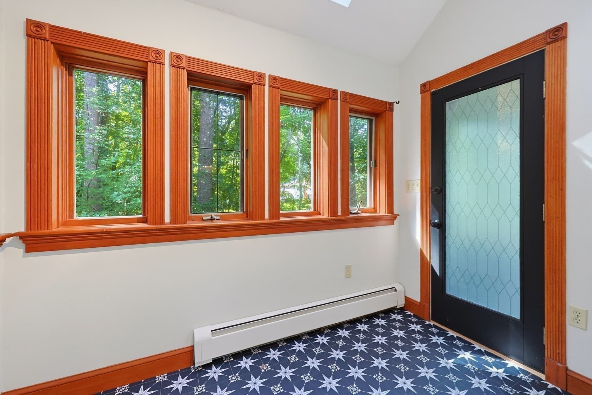 Single Family Residence at 510 Mendon St, Uxbridge MA 01569, Uxbridge, photo 15 of 42