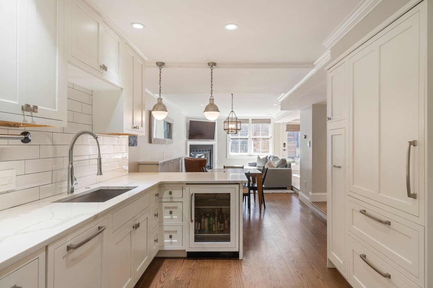Condominium at 38 Rutland Sq # 1, Boston MA 02118, Boston, photo 2 of 25