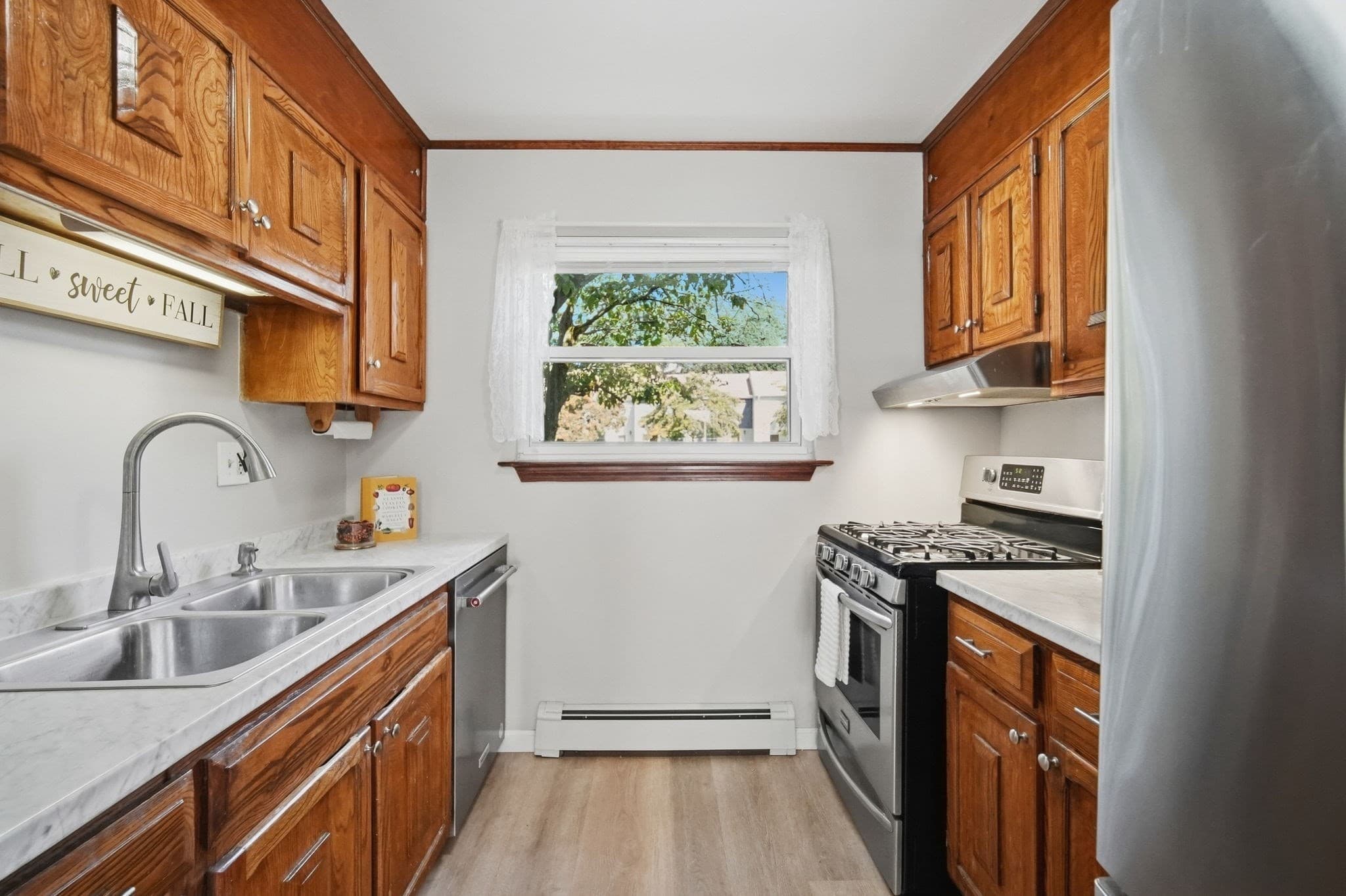 Condominium at 144 Autumn, Agawam MA 01001, Agawam, photo 12 of 37