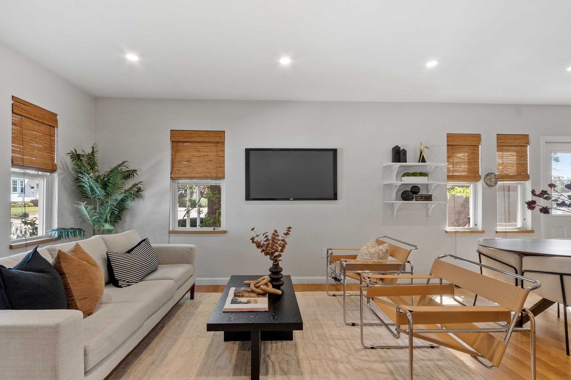 Condominium at 574-576 Lagrange St # 574, Boston MA 02132, Boston, photo 7 of 39