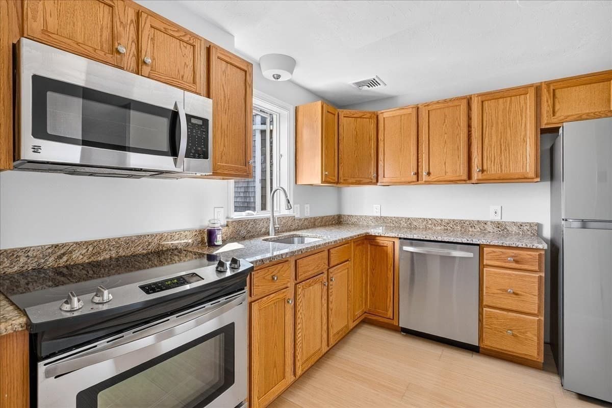 Condominium at 30 Highland Ter # 3005, Plymouth MA 02360, Plymouth, photo 5 of 41
