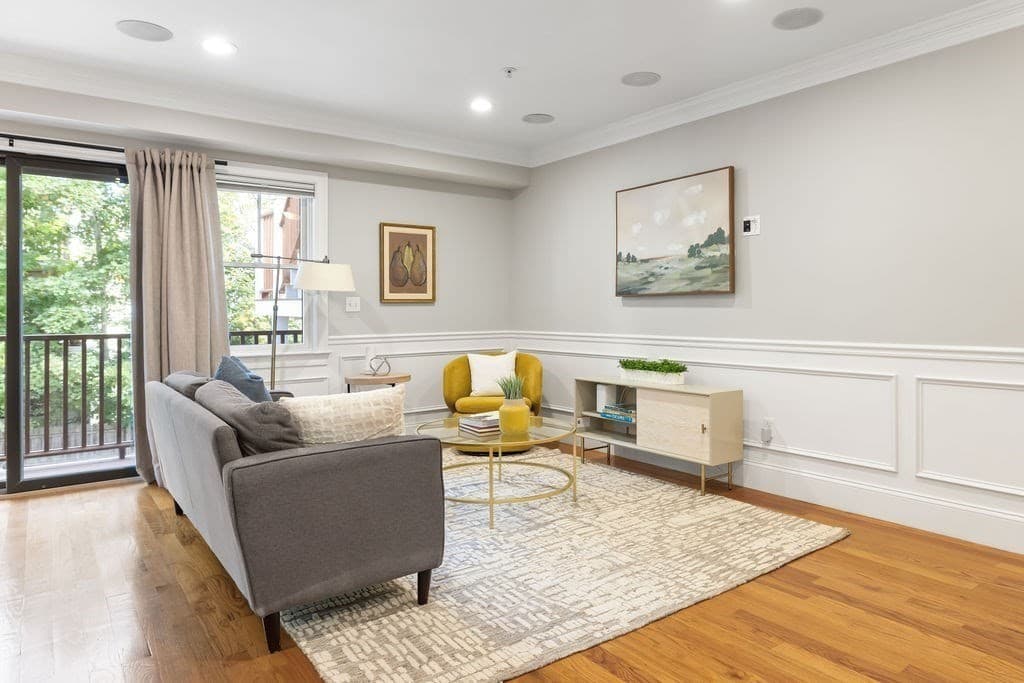 Condominium at 110 Park St # 5, Boston MA 02132, Boston, photo 6 of 17