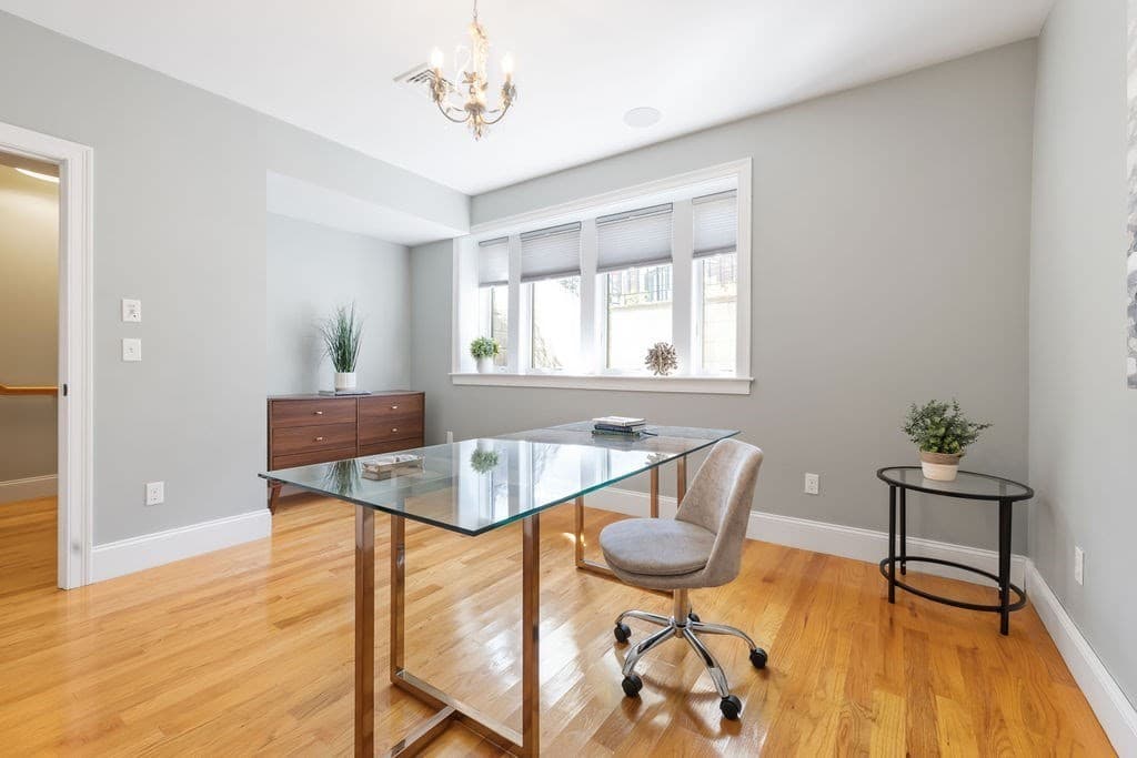 Condominium at 110 Park St # 5, Boston MA 02132, Boston, photo 12 of 17