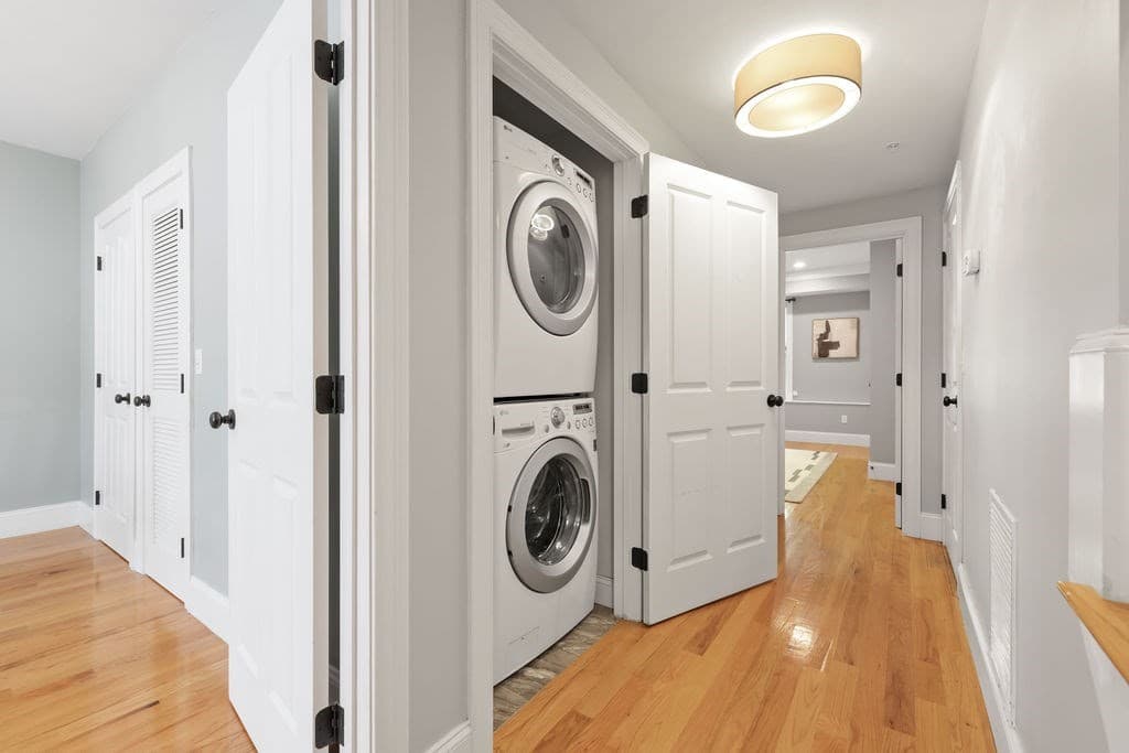 Condominium at 110 Park St # 5, Boston MA 02132, Boston, photo 14 of 17
