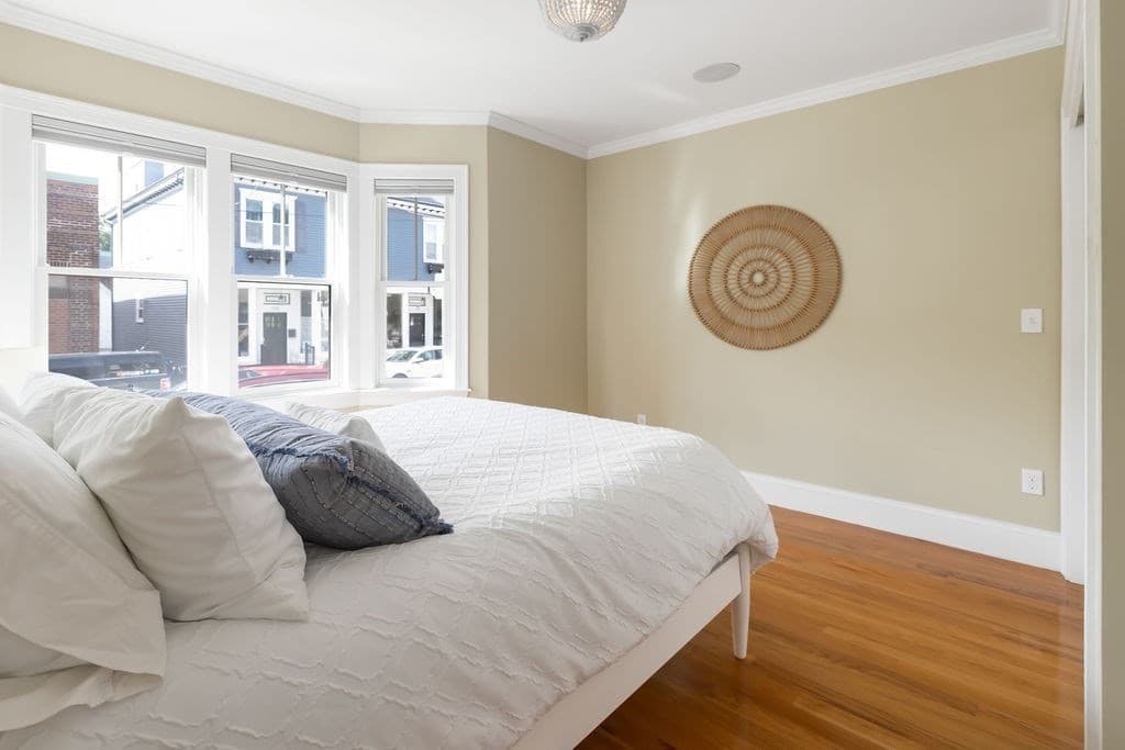 Condominium at 110 Park St # 5, Boston MA 02132, Boston, photo 8 of 17