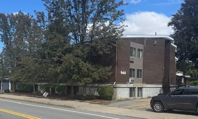 949 Main St # C, Woburn MA 01801