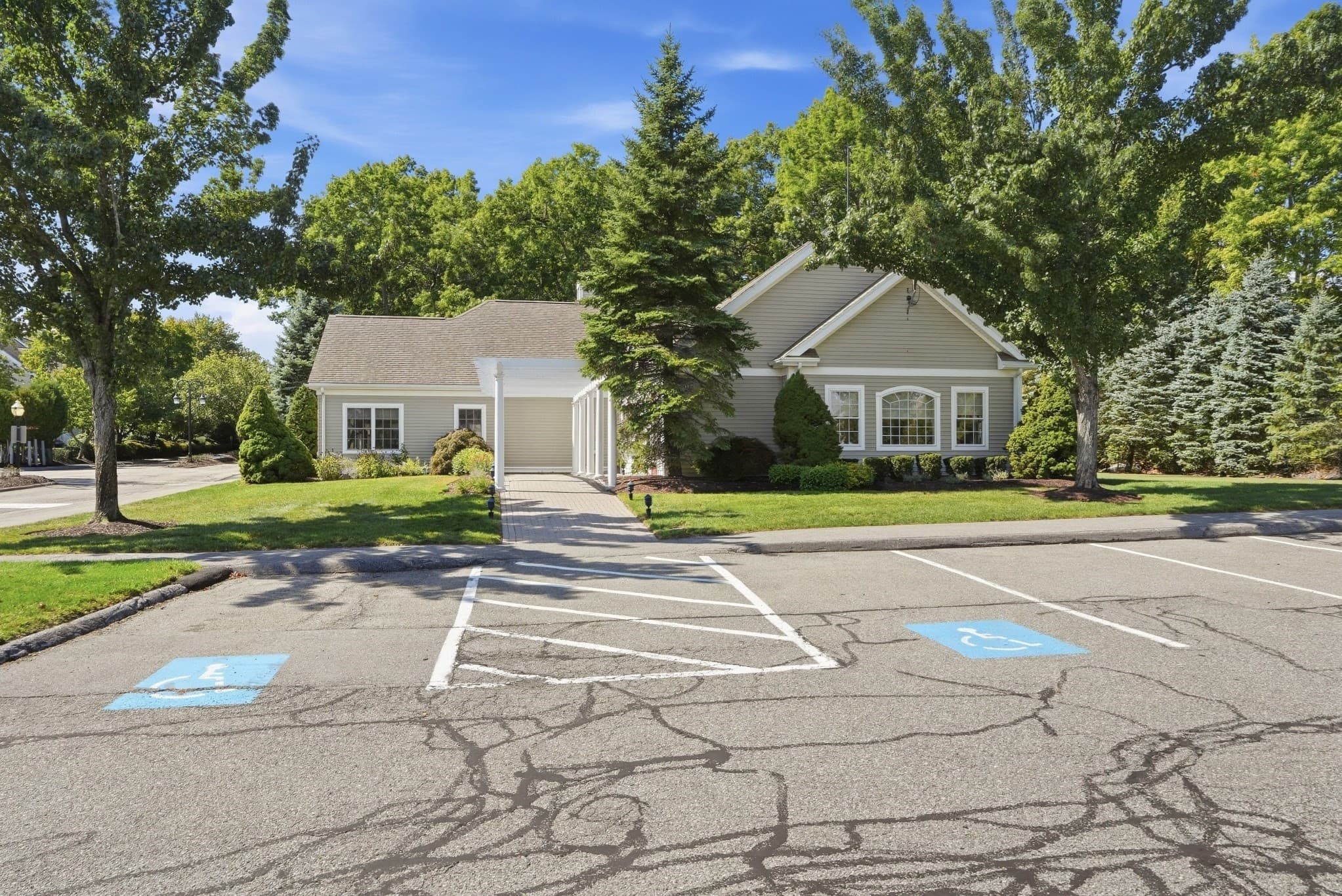 Condominium at 410 Rembrandt Way # 410, Abington MA 02351, Abington, photo 40 of 42