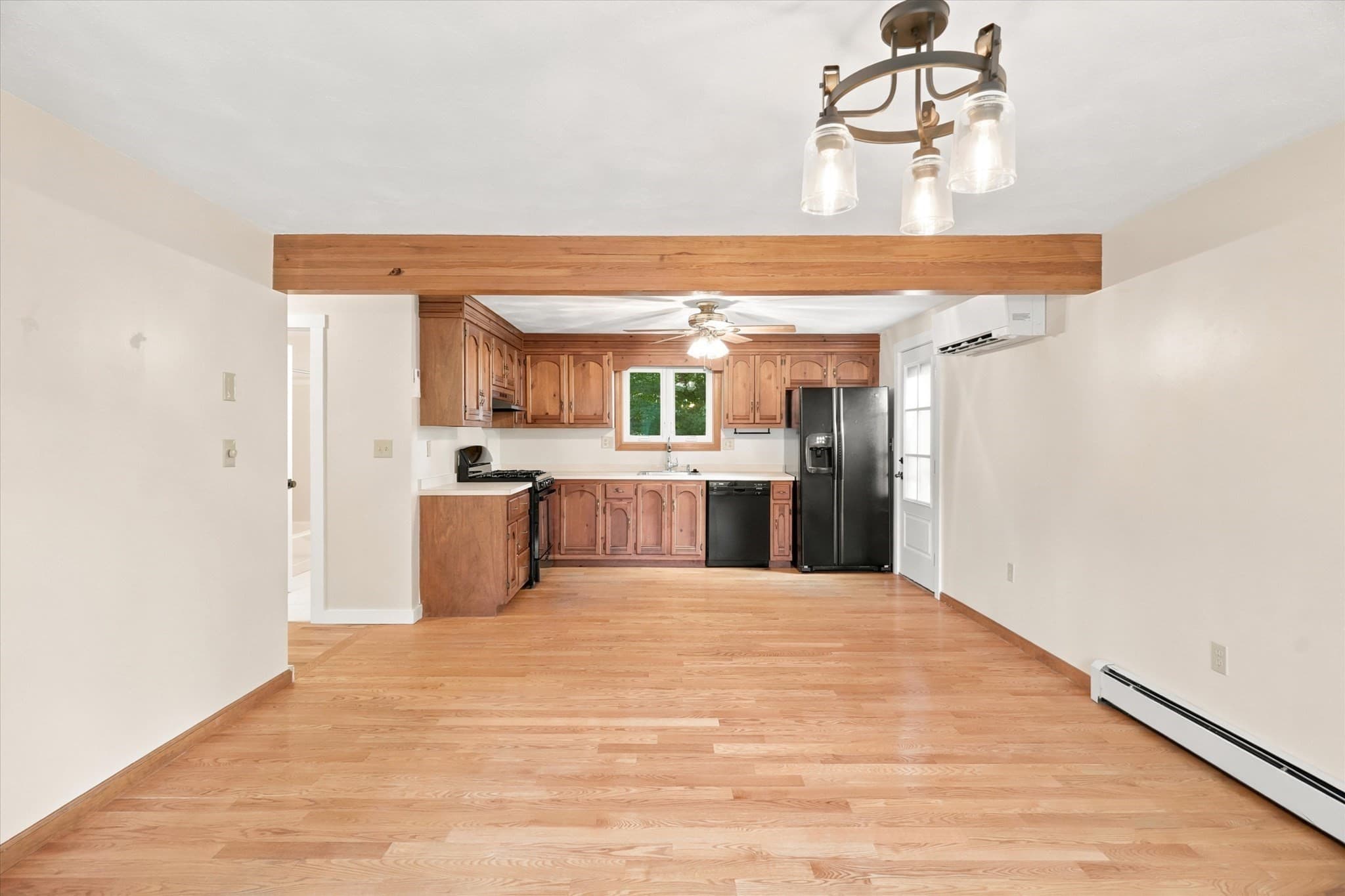 Single Family Residence at 21 Pumpkin Lane, Tewksbury MA 01876, Tewksbury, photo 5 of 42