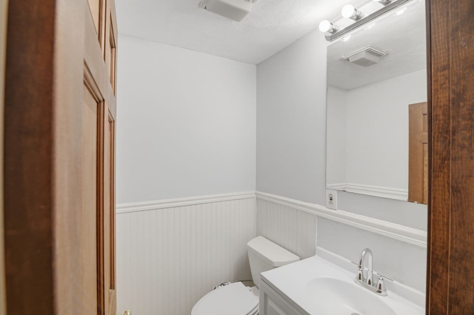 Condominium at 279 Farrington St # 1, Quincy MA 02170, Quincy, photo 17 of 37