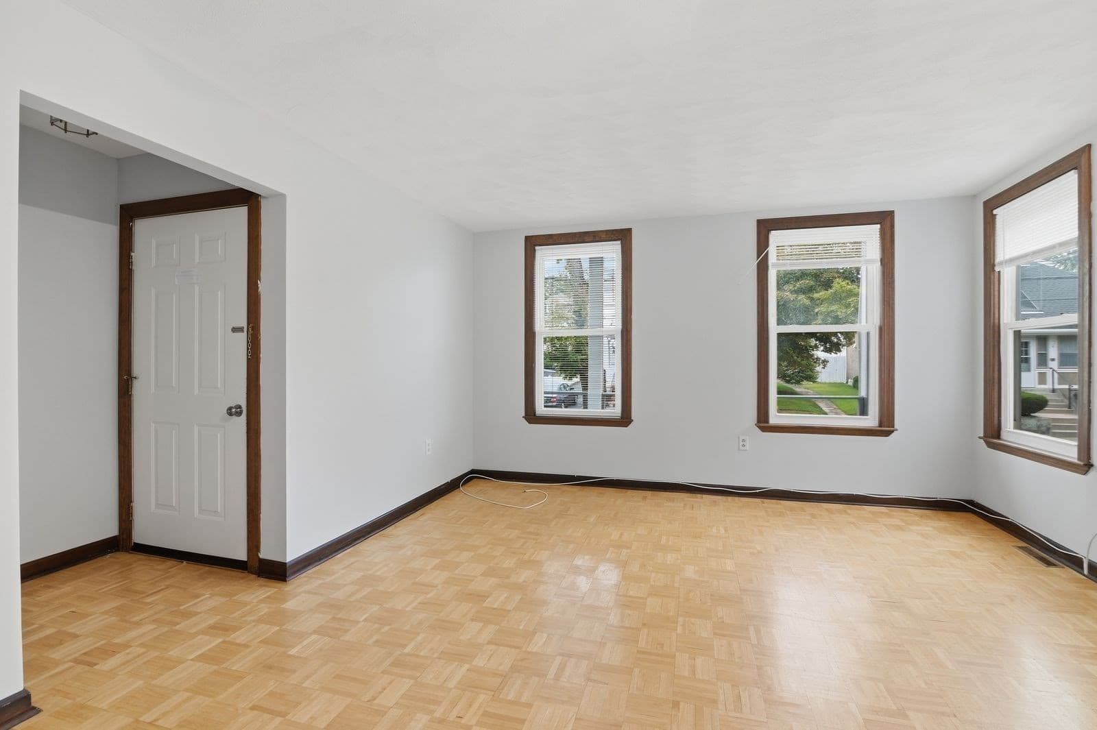Condominium at 279 Farrington St # 1, Quincy MA 02170, Quincy, photo 3 of 37