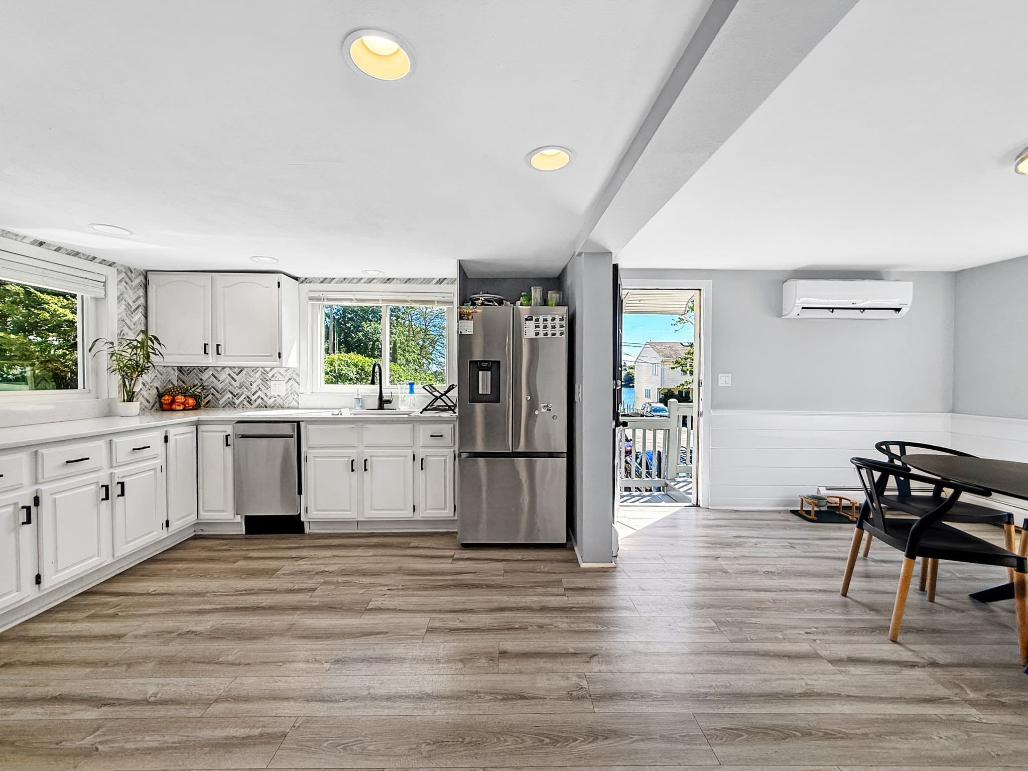 Single Family Residence at 158 Jenness St, Lynn MA 01904, Lynn, photo 10 of 38