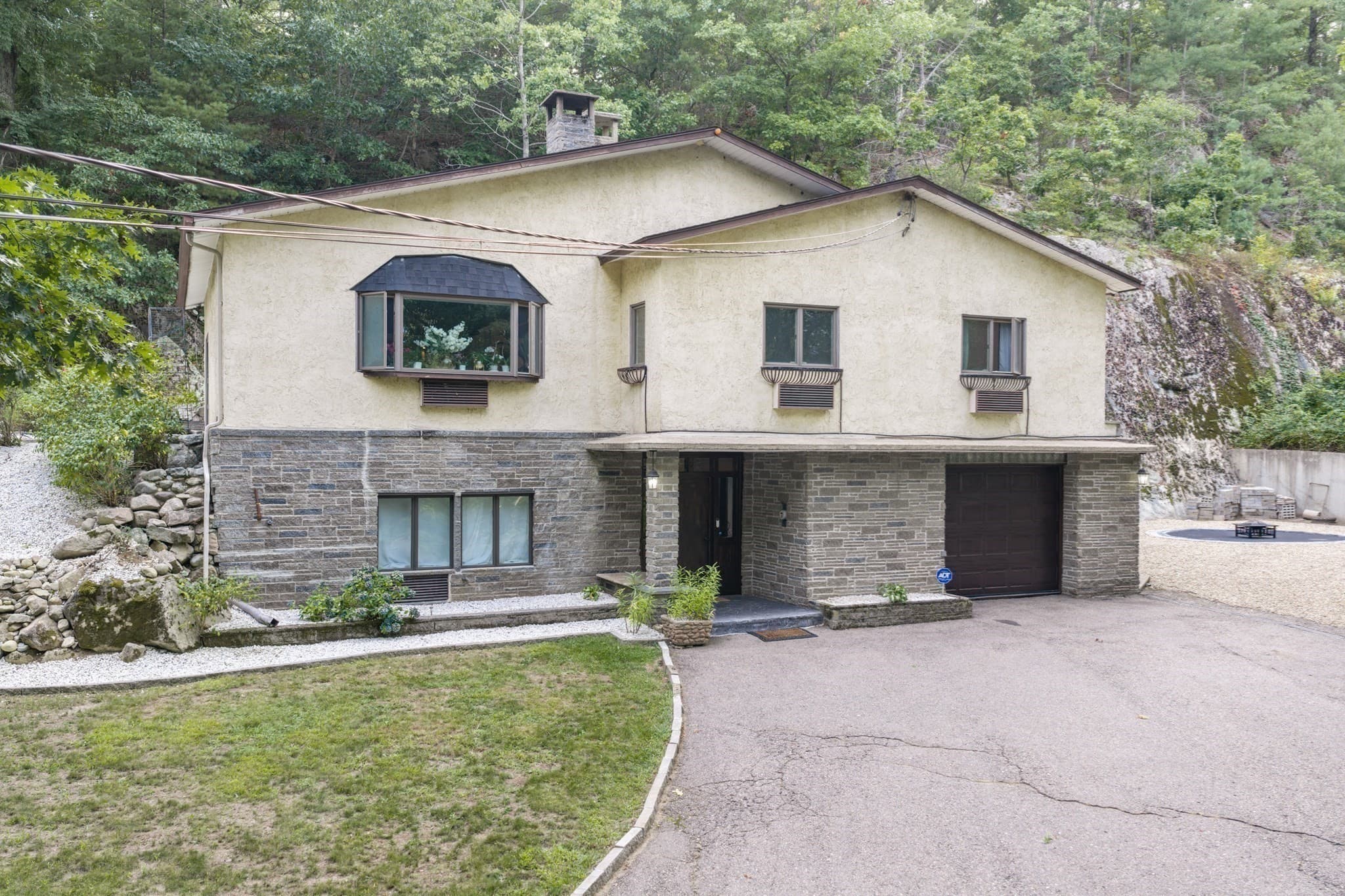 Single Family Residence at 190 Hawes St, Wrentham MA 02093, Wrentham, photo 6 of 42