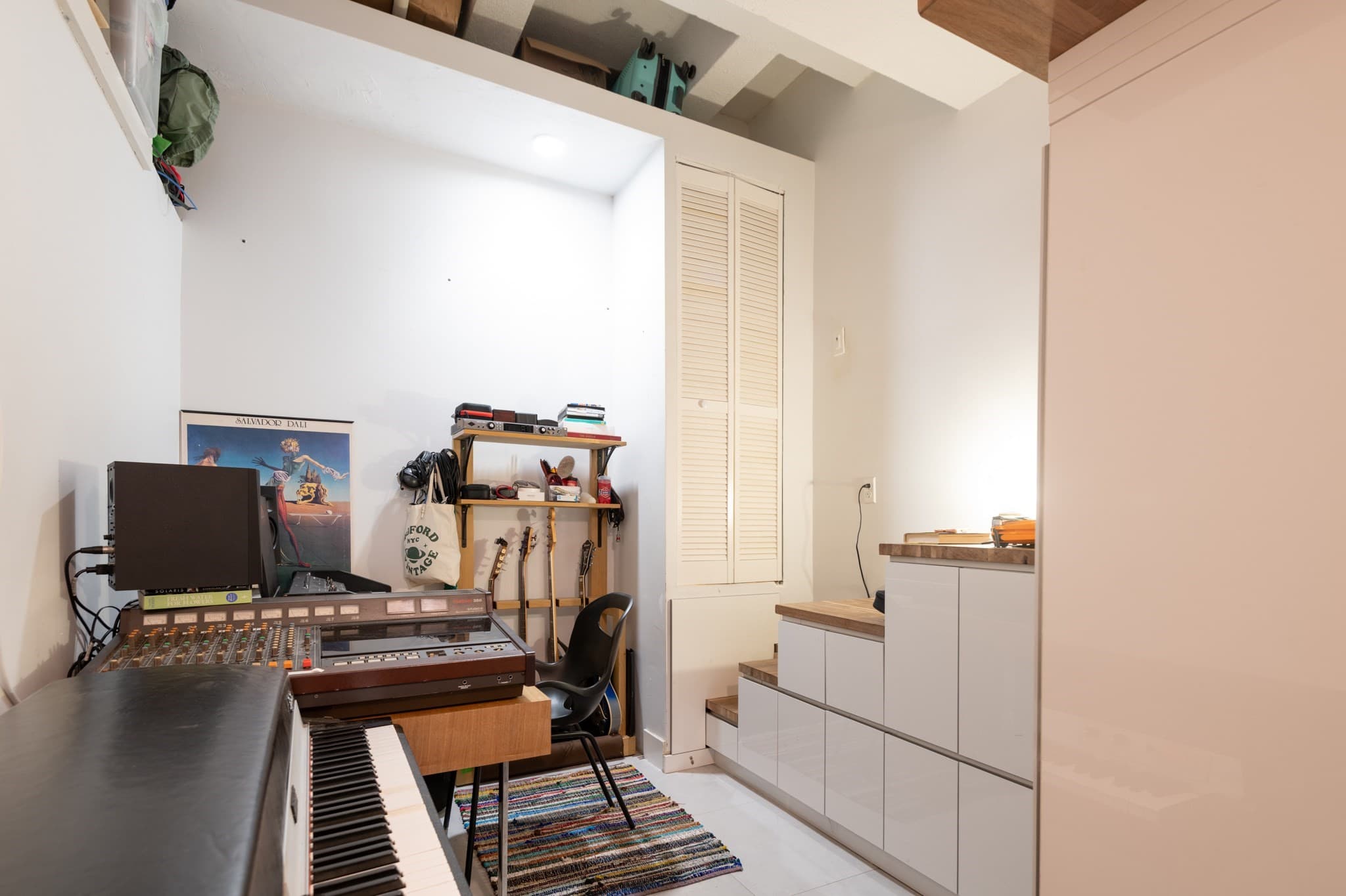 Condominium at 12 Stoneholm St # 315, Boston MA 02115, Boston, photo 6 of 16