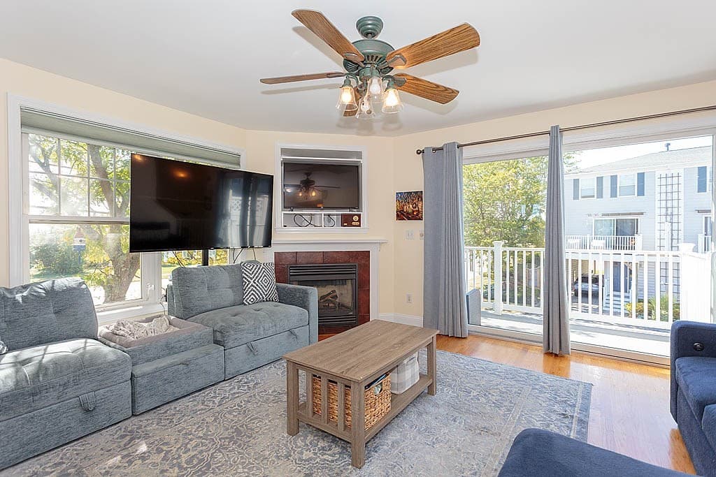 Condominium at 219 Beach Road # 16, Salisbury MA 01952, Salisbury, photo 2 of 14