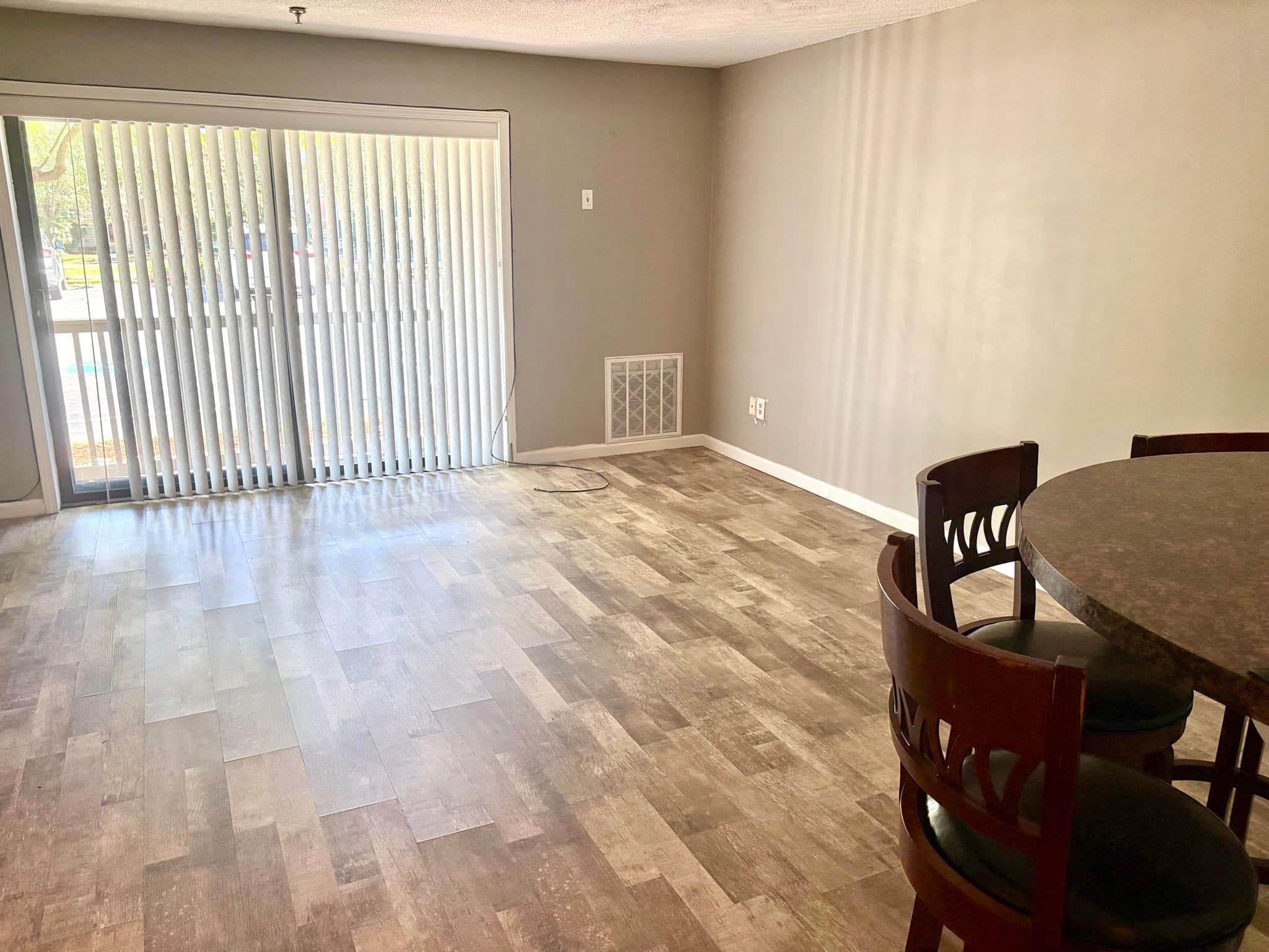 Condominium at 81 Hunters Run Place # 81, Haverhill MA 01832, Haverhill, photo 2 of 11