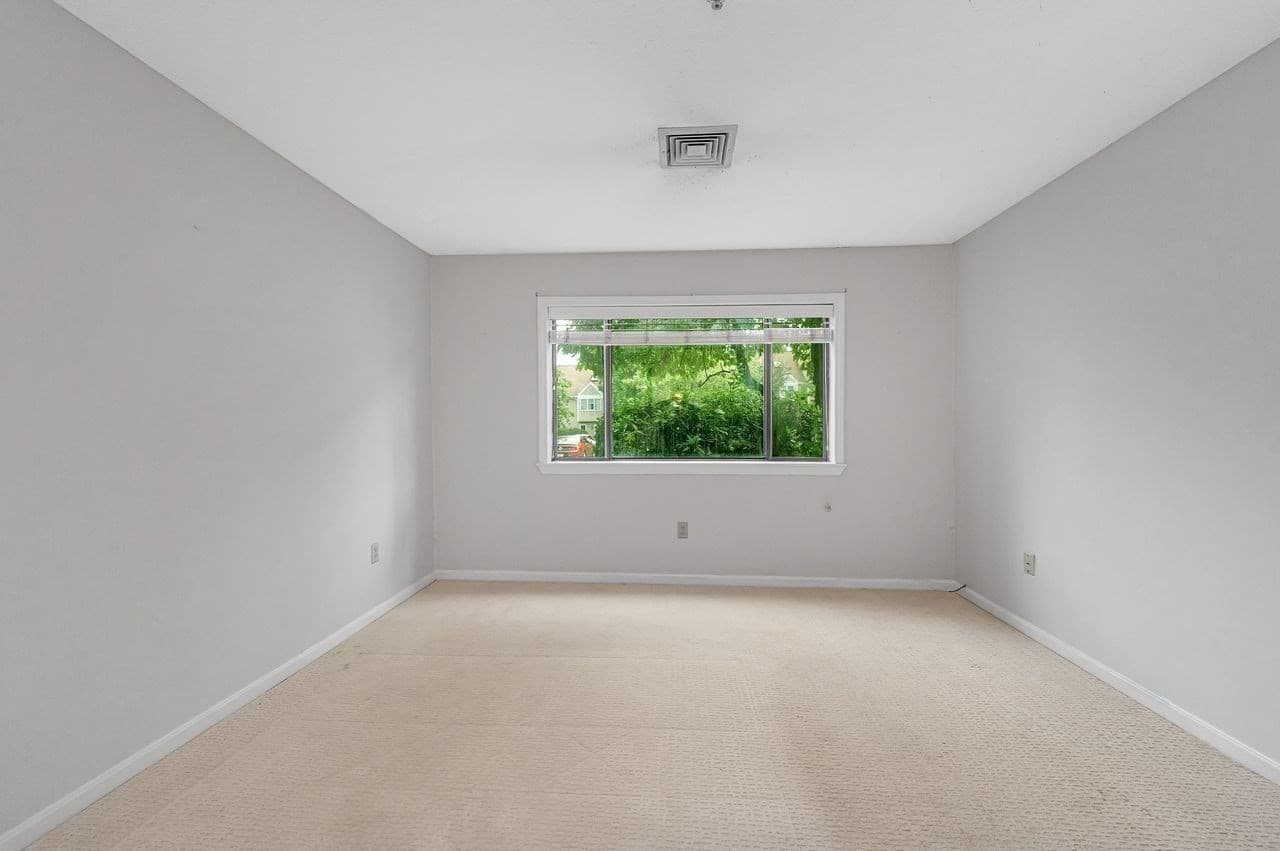 Condominium at 81 Hunters Run Place # 81, Haverhill MA 01832, photo 18 of 23