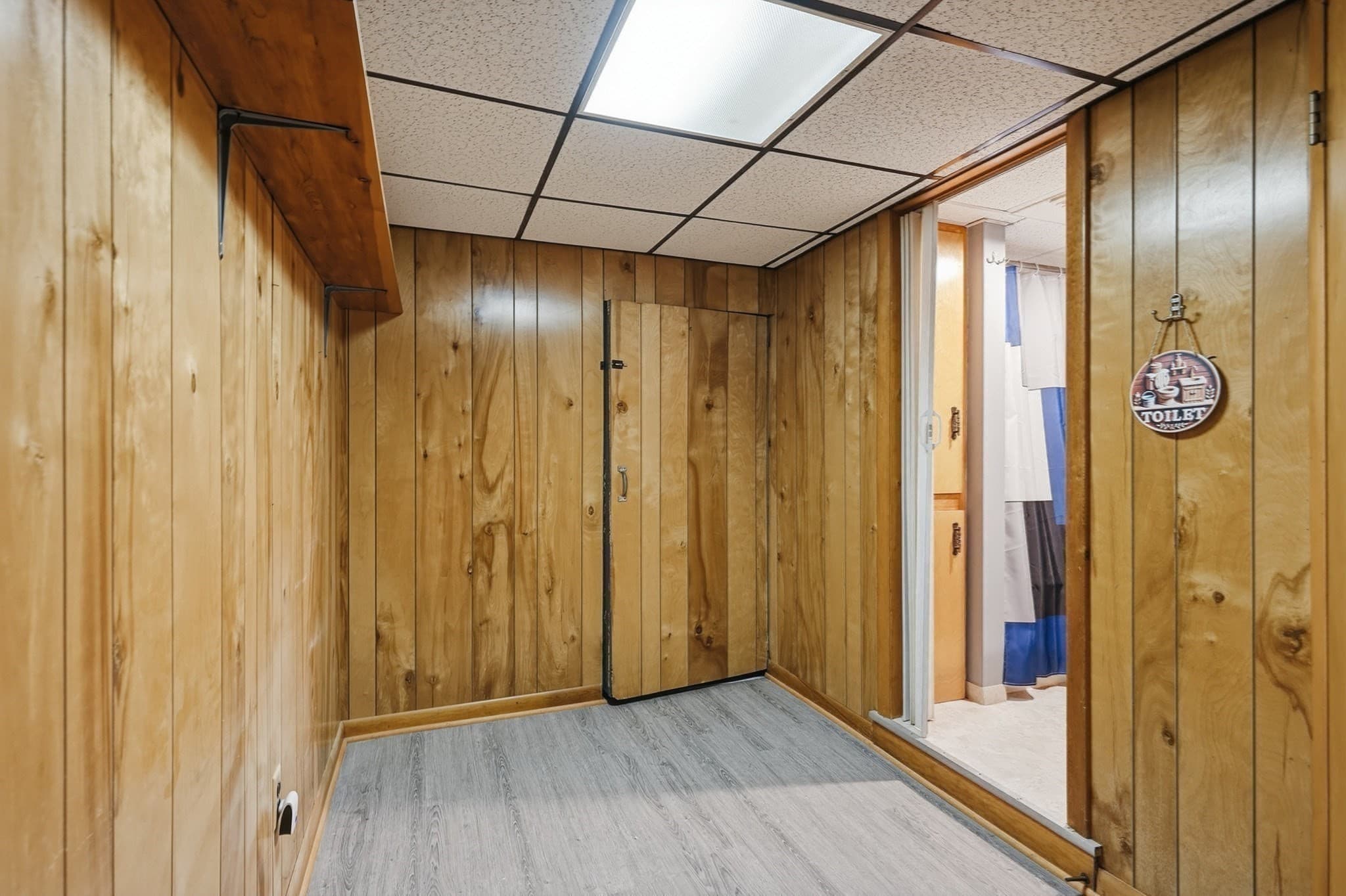 Single Family Residence at 2400 South Main St, Fall River MA 02724, Fall River, photo 31 of 35