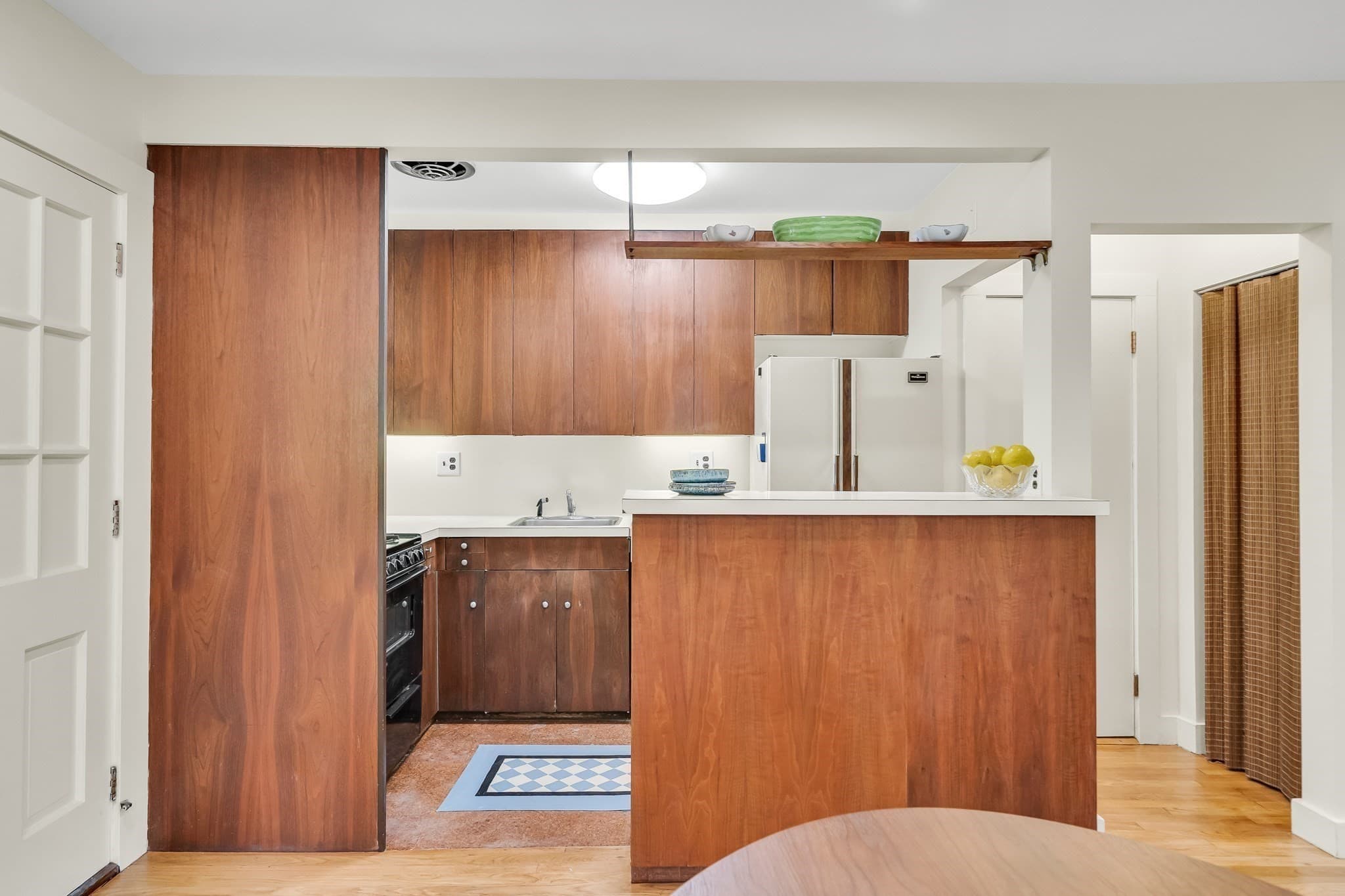 Single Family Residence at 11 Sparks Street, Cambridge MA 02140, Cambridge, photo 7 of 27