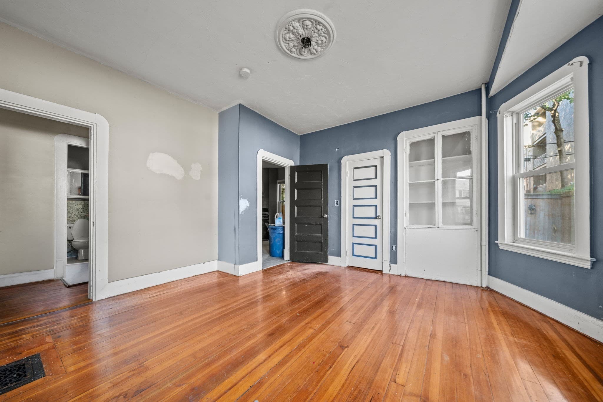 3 Family - 3 Units Up/Down at 33 Hollander St, Boston MA 02121, Boston, photo 28 of 37