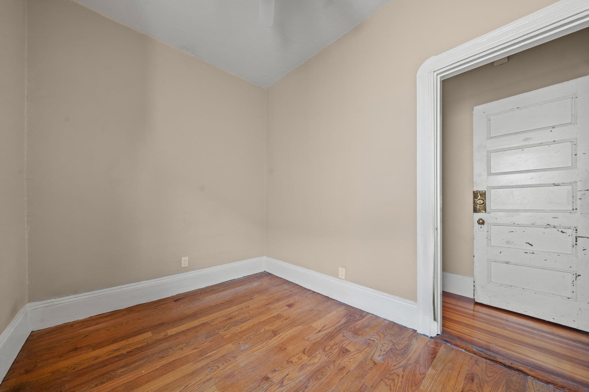 3 Family - 3 Units Up/Down at 33 Hollander St, Boston MA 02121, Boston, photo 18 of 37