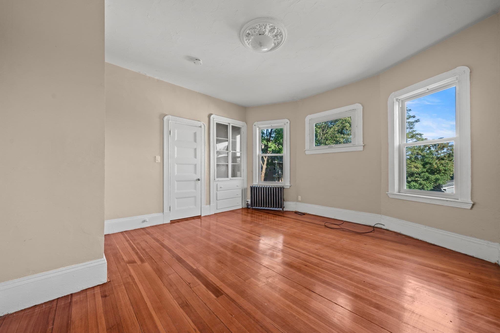 3 Family - 3 Units Up/Down at 33 Hollander St, Boston MA 02121, Boston, photo 11 of 37