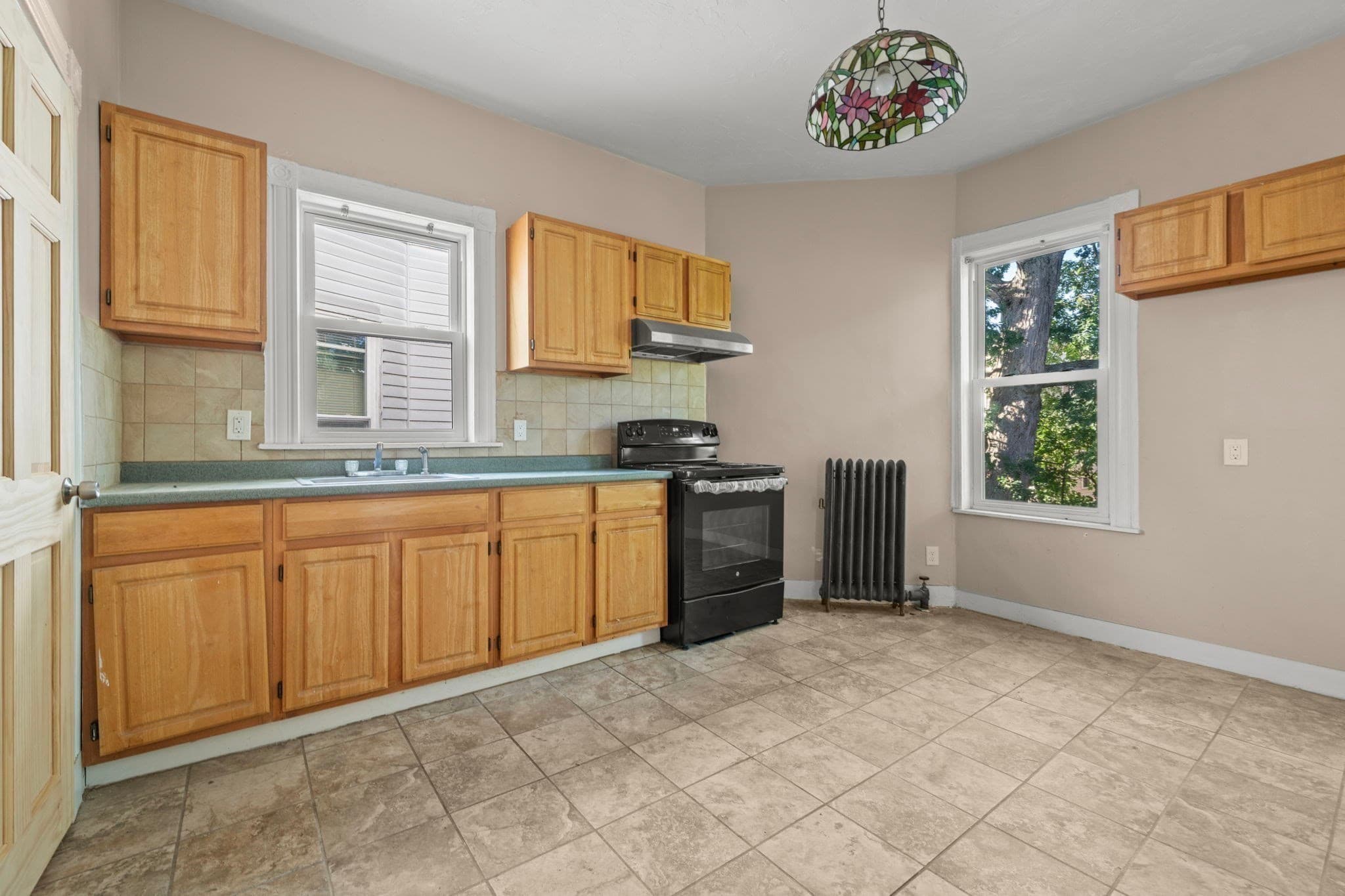 3 Family - 3 Units Up/Down at 33 Hollander St, Boston MA 02121, Boston, photo 19 of 37