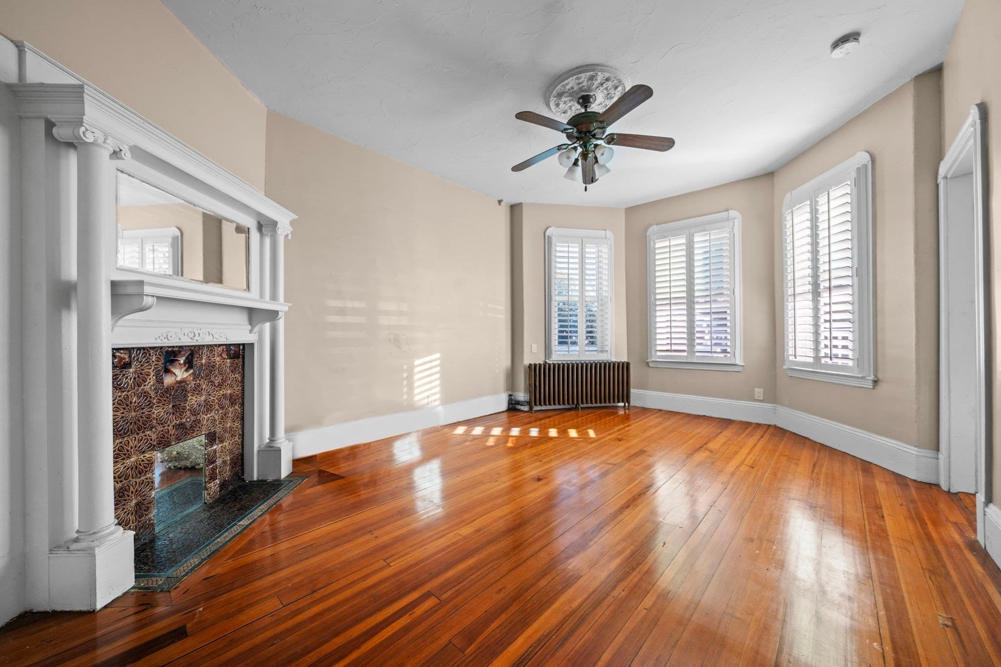 3 Family - 3 Units Up/Down at 33 Hollander St, Boston MA 02121, Boston, photo 8 of 37