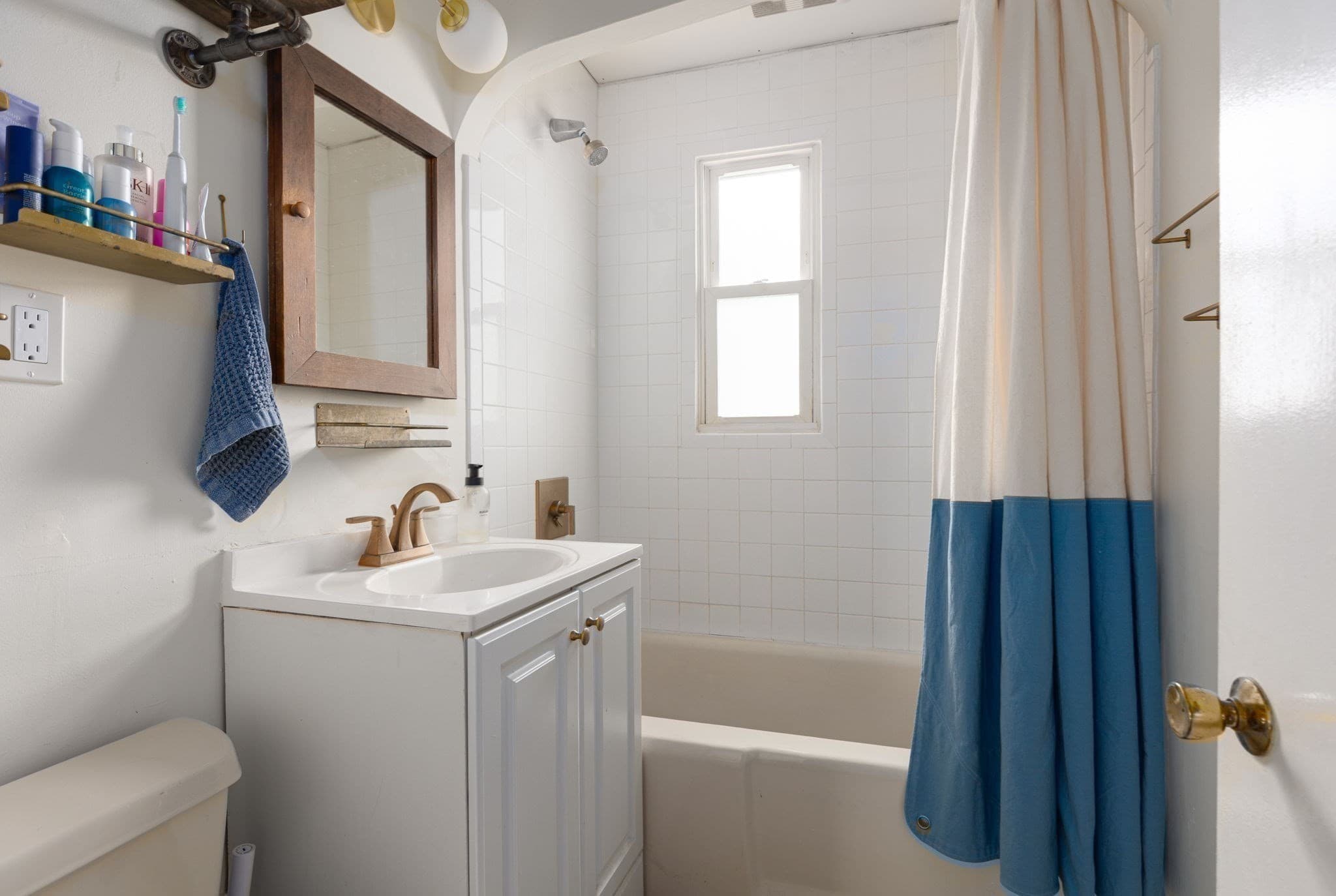 Condominium at 103 Fayerweather St # 2, Cambridge MA 02138, Cambridge, photo 13 of 16
