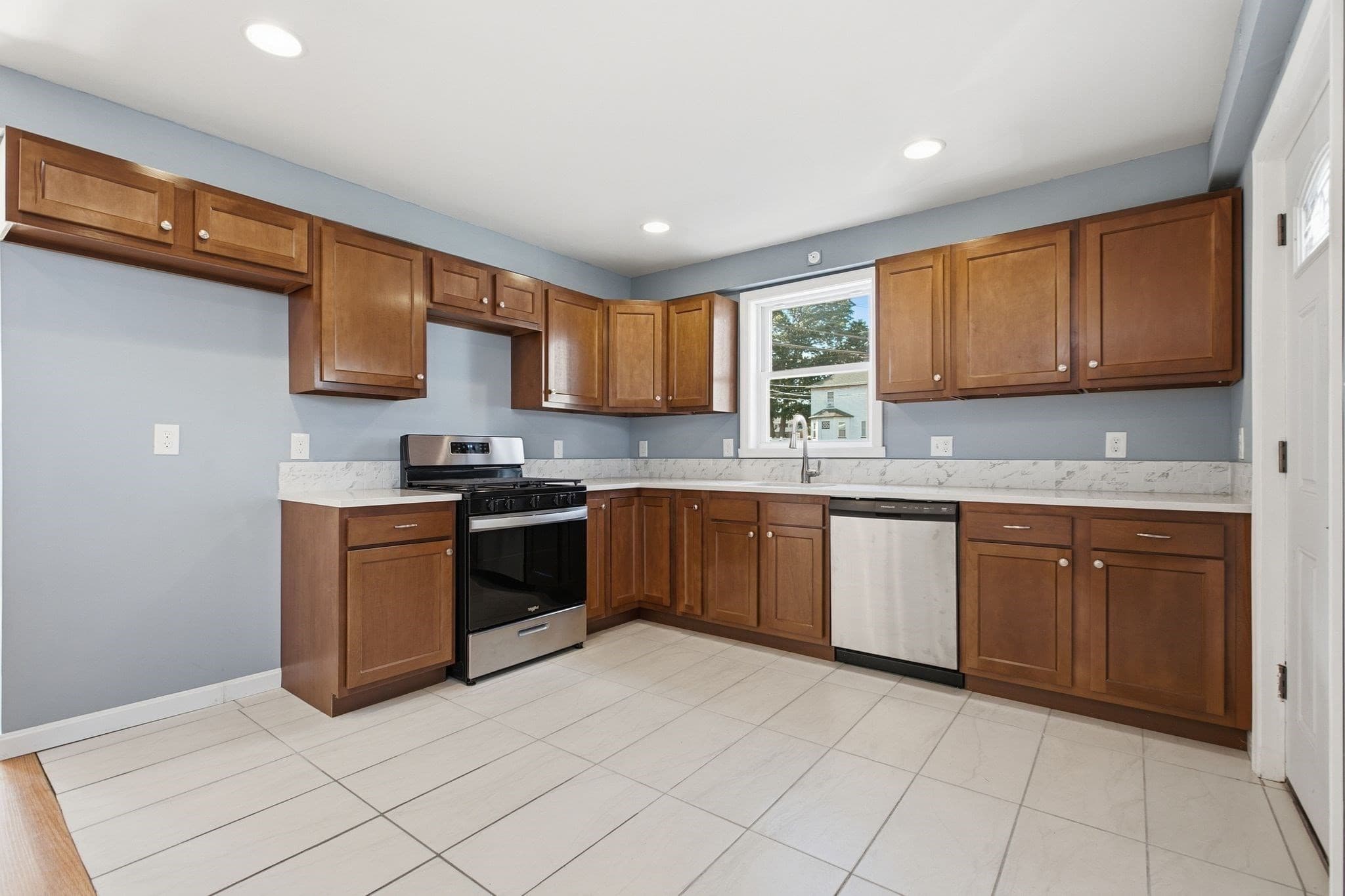 3 Family - 3 Units Side by Side at 149 Greenfield Road, Boston MA 02126, Boston, photo 7 of 42