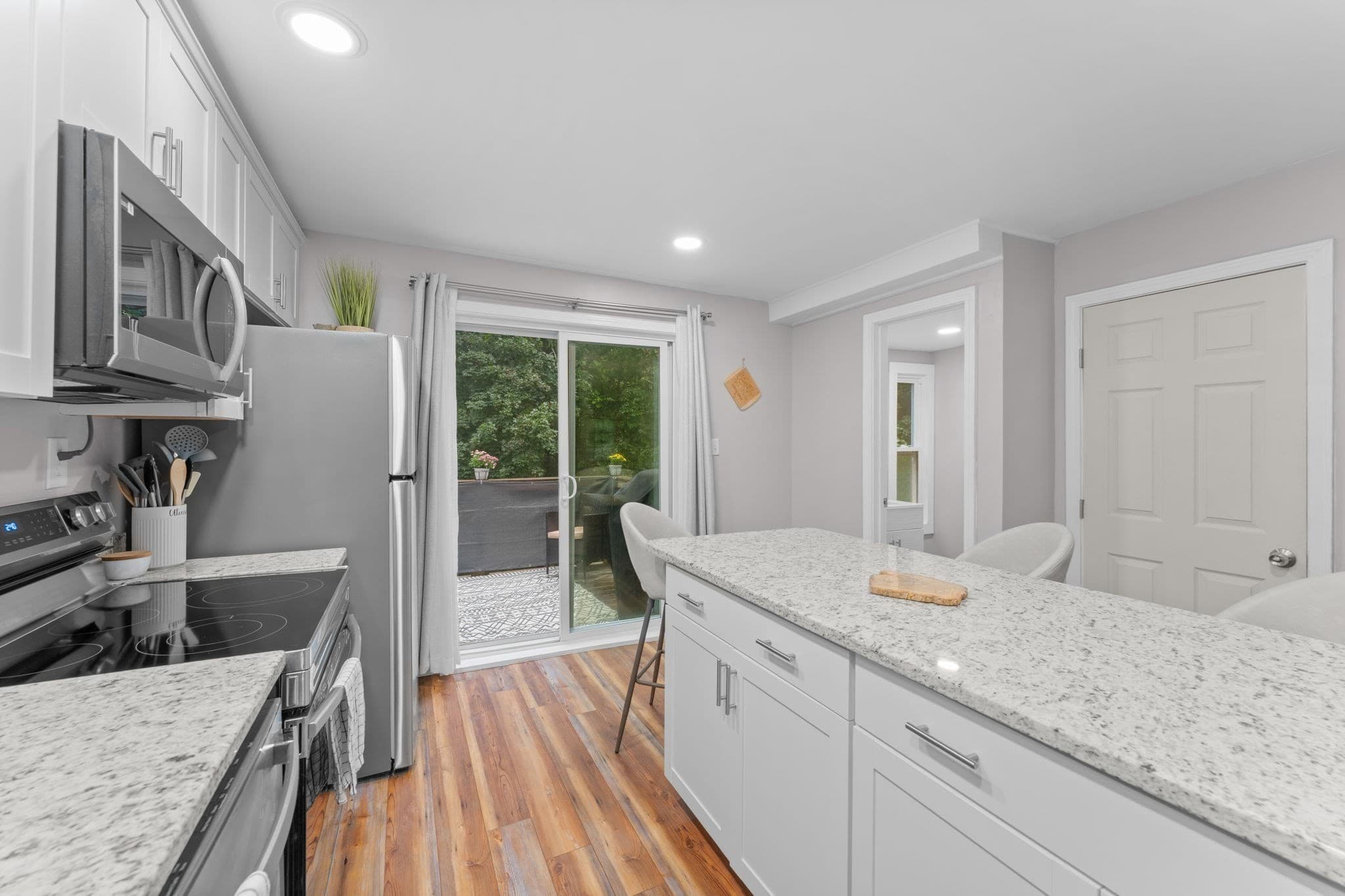 Condominium at 21 Mill Street Ct # 4, Lancaster MA 01523, Lancaster, photo 6 of 32