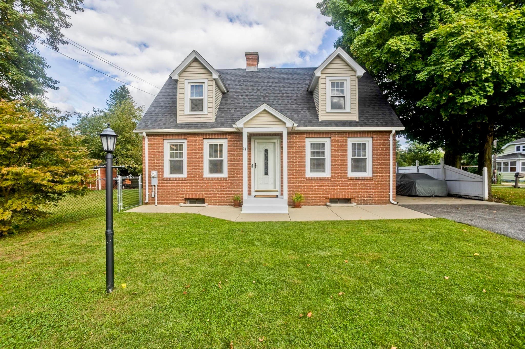 54 Mero St, Ludlow MA 01056