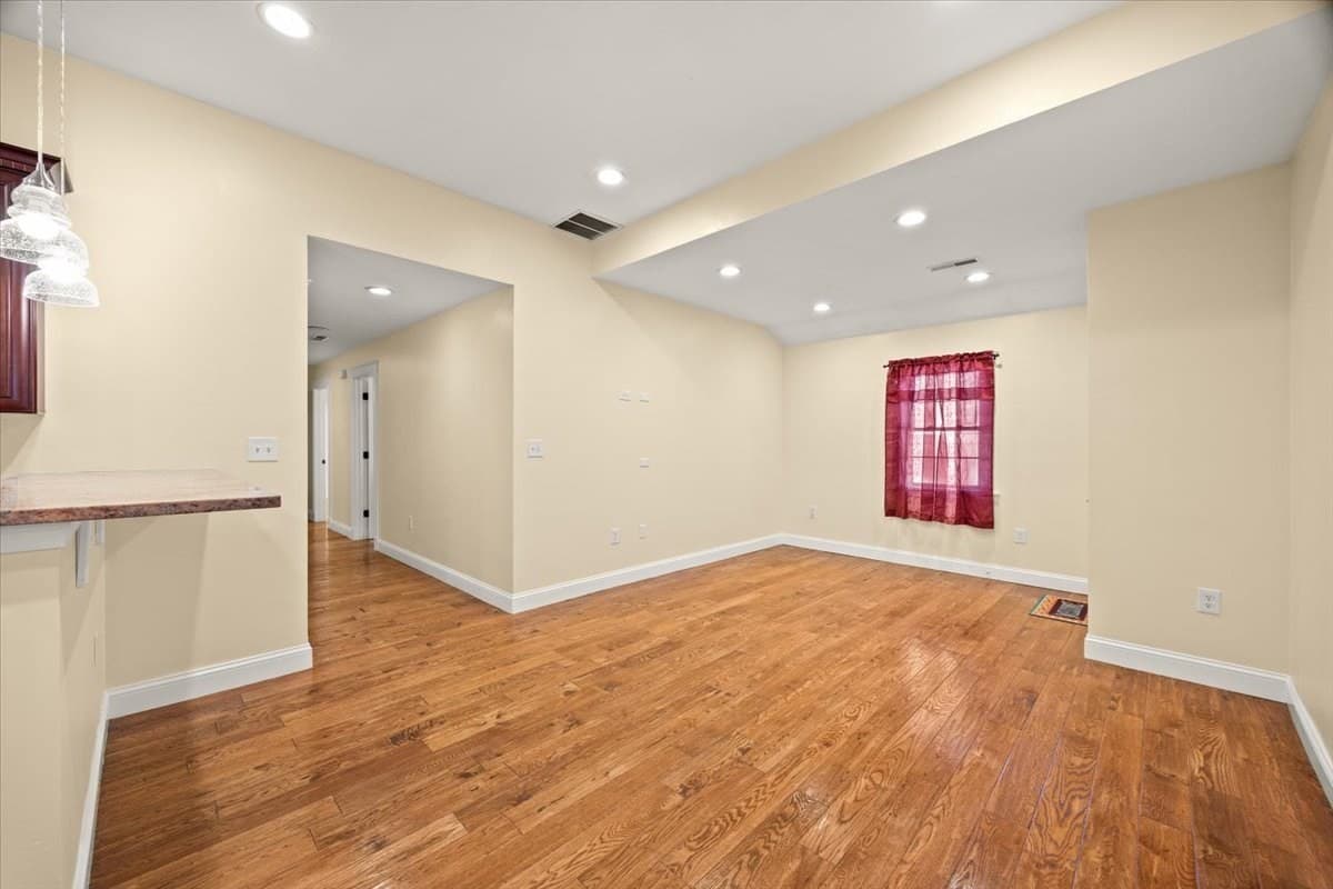 Single Family Residence at 5 Wyman Rd, Randolph MA 02368, Randolph, photo 2 of 16