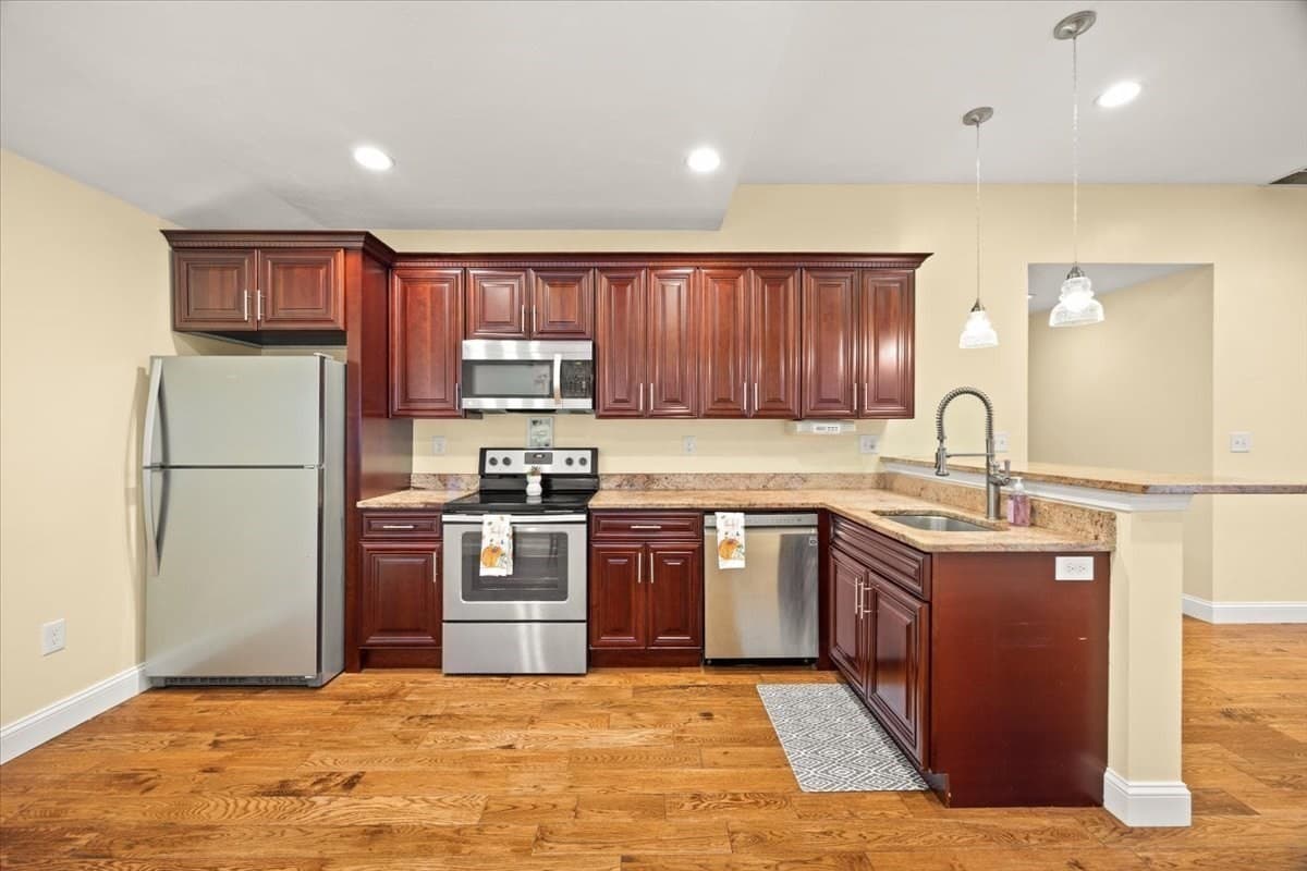 Single Family Residence at 5 Wyman Rd, Randolph MA 02368, Randolph, photo 6 of 16