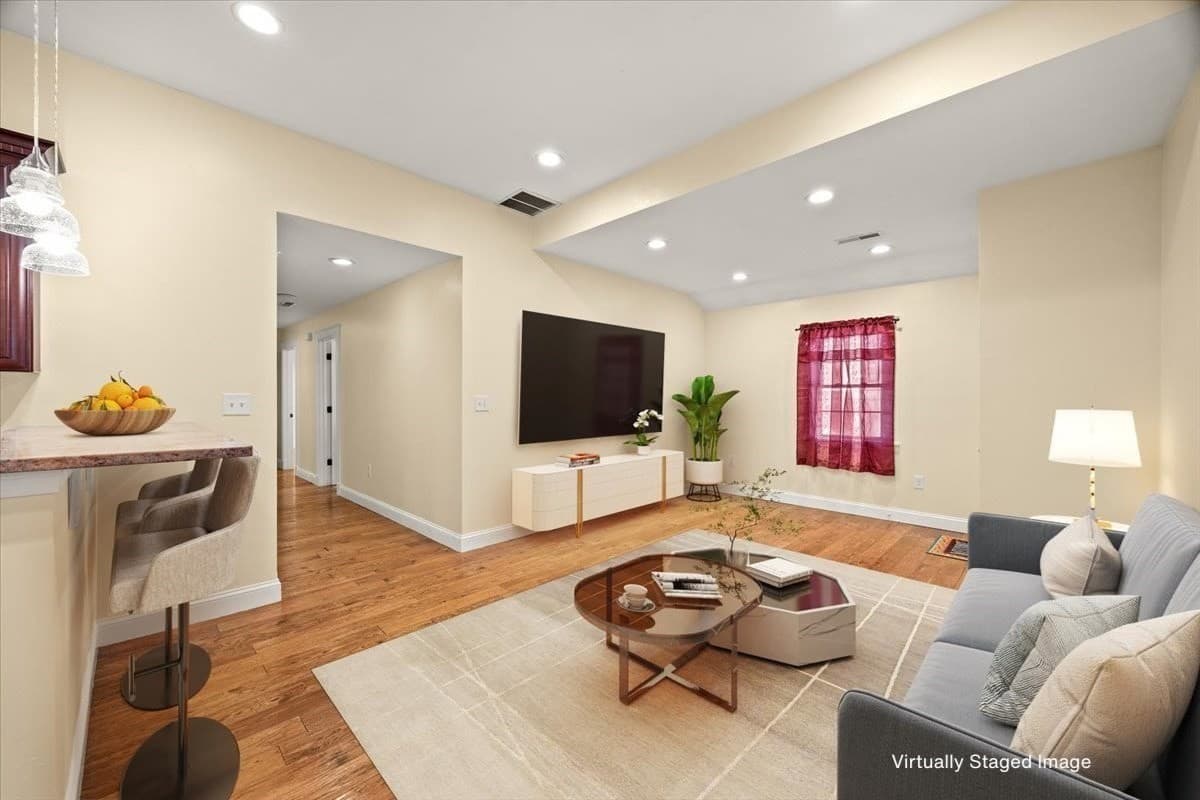 Single Family Residence at 5 Wyman Rd, Randolph MA 02368, Randolph, photo 3 of 16
