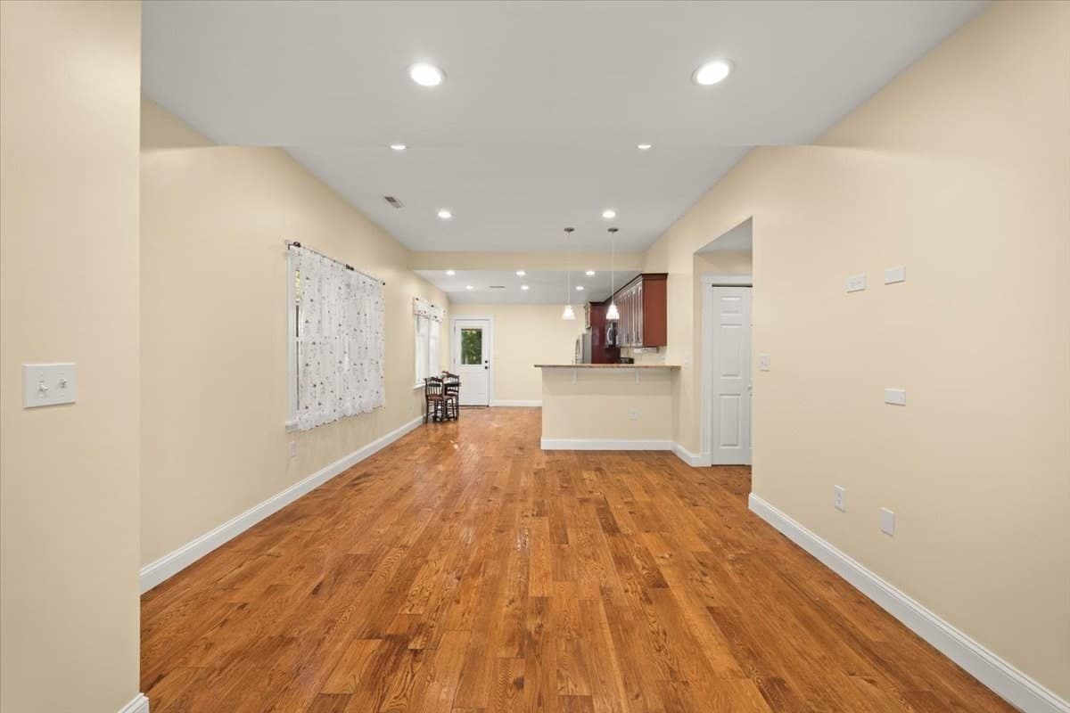 Single Family Residence at 5 Wyman Rd, Randolph MA 02368, Randolph, photo 4 of 16