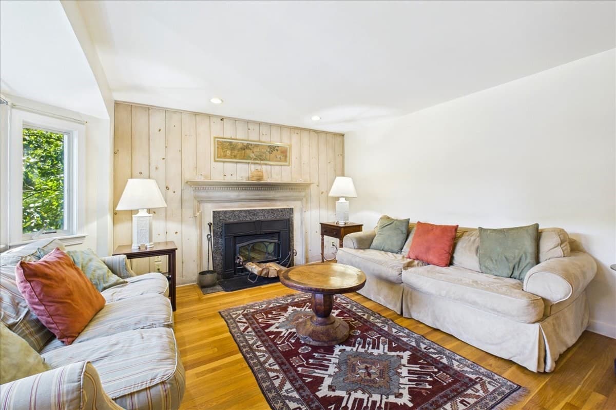 Single Family Residence at 458 Essex Street, Weymouth MA 02188, Weymouth, photo 13 of 41