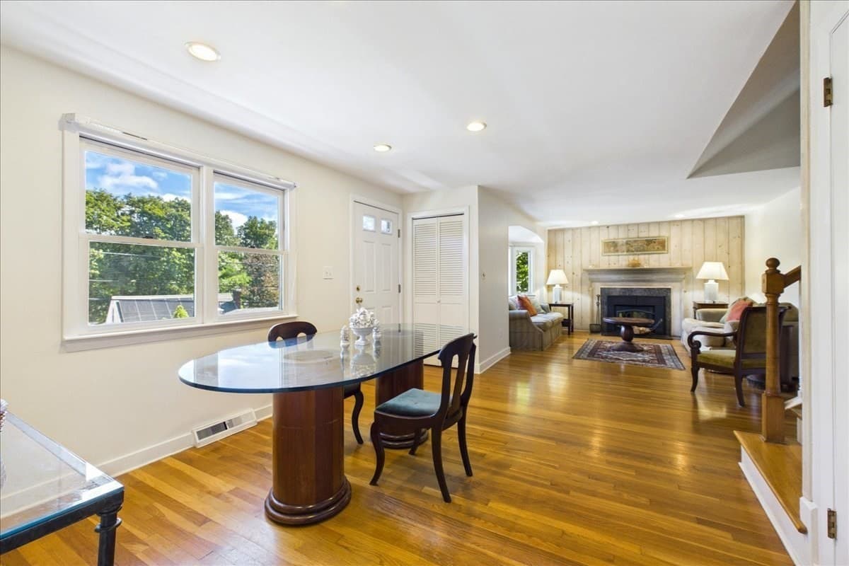 Single Family Residence at 458 Essex Street, Weymouth MA 02188, Weymouth, photo 10 of 41