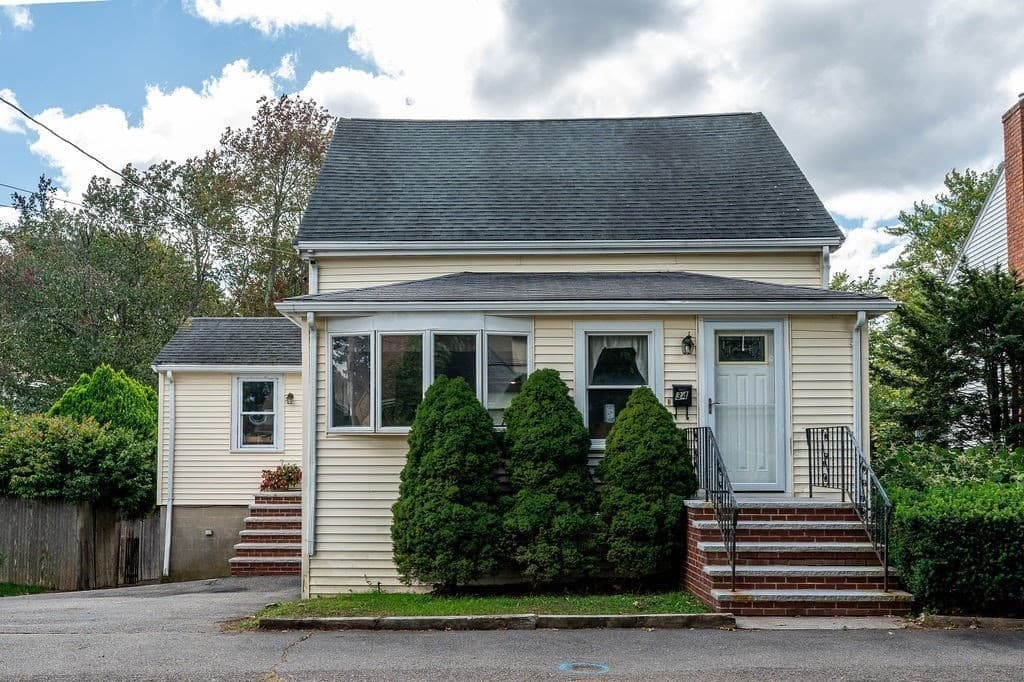 34 Trenton Road, Dedham MA 02026