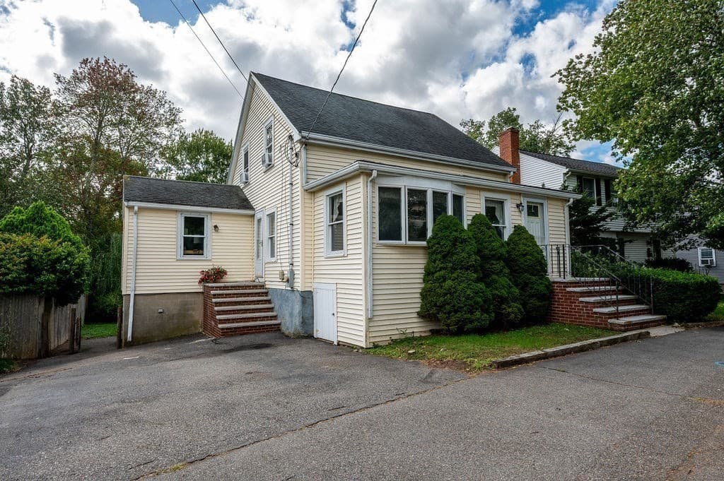 Single Family Residence at 34 Trenton Road, Dedham MA 02026, Dedham, photo 4 of 31